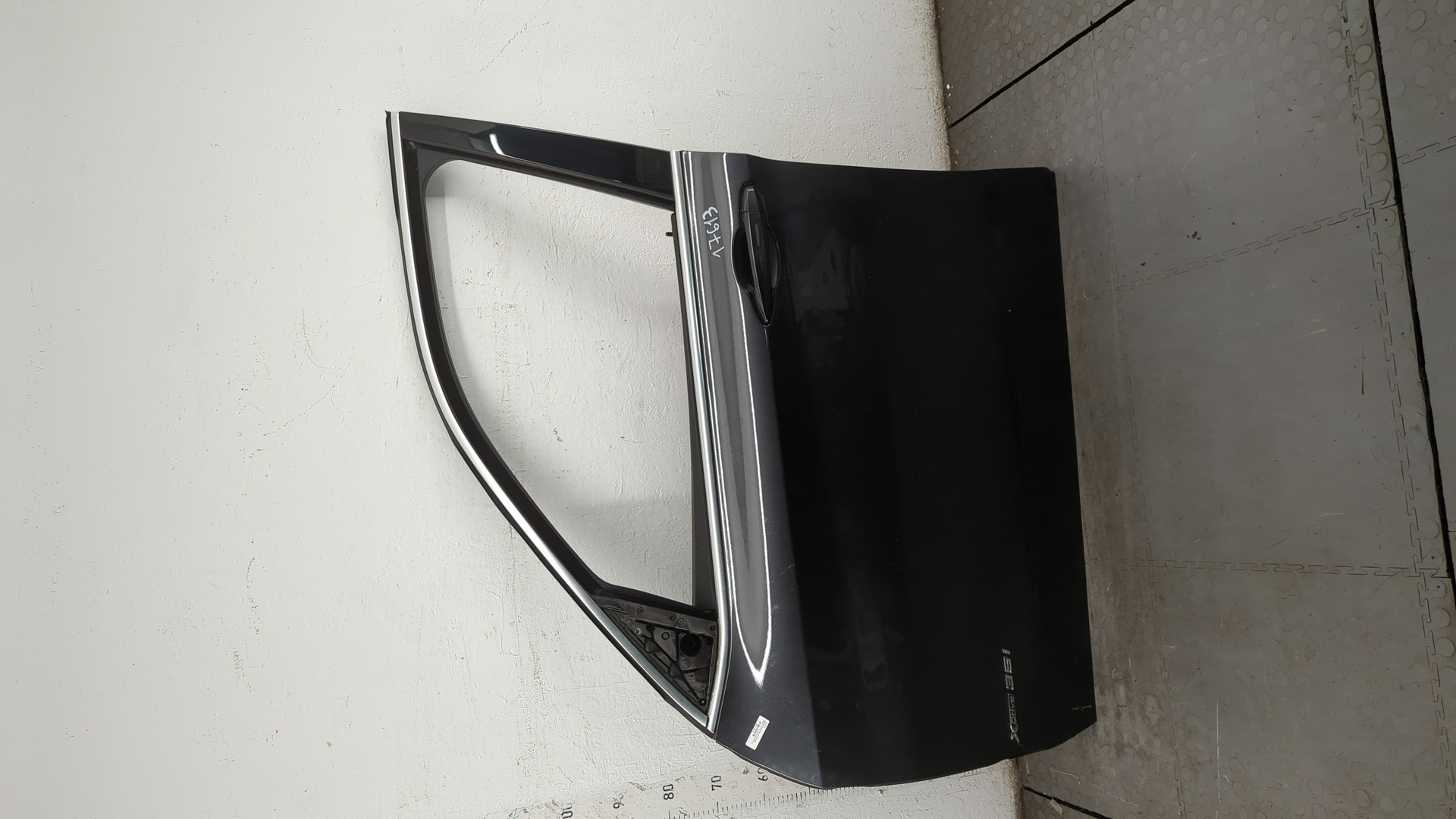 Дверь передняя левая