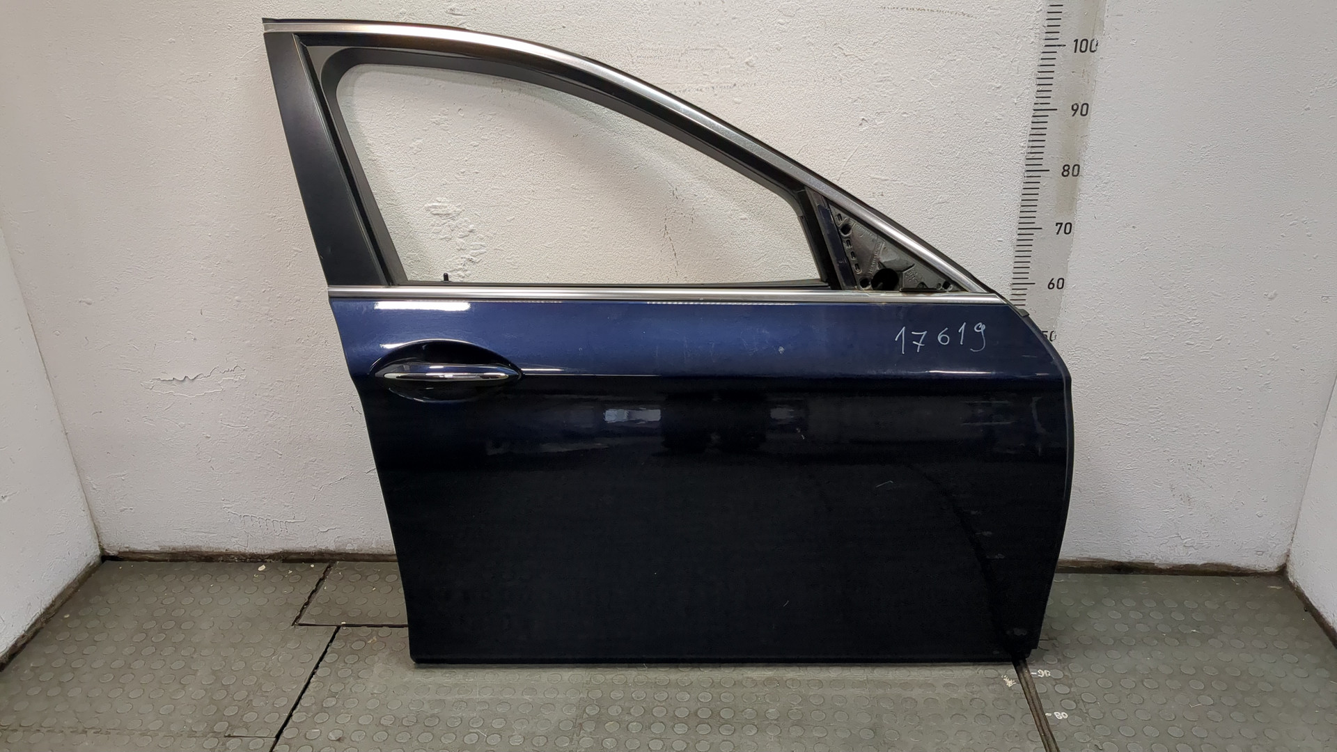 Дверь передняя правая