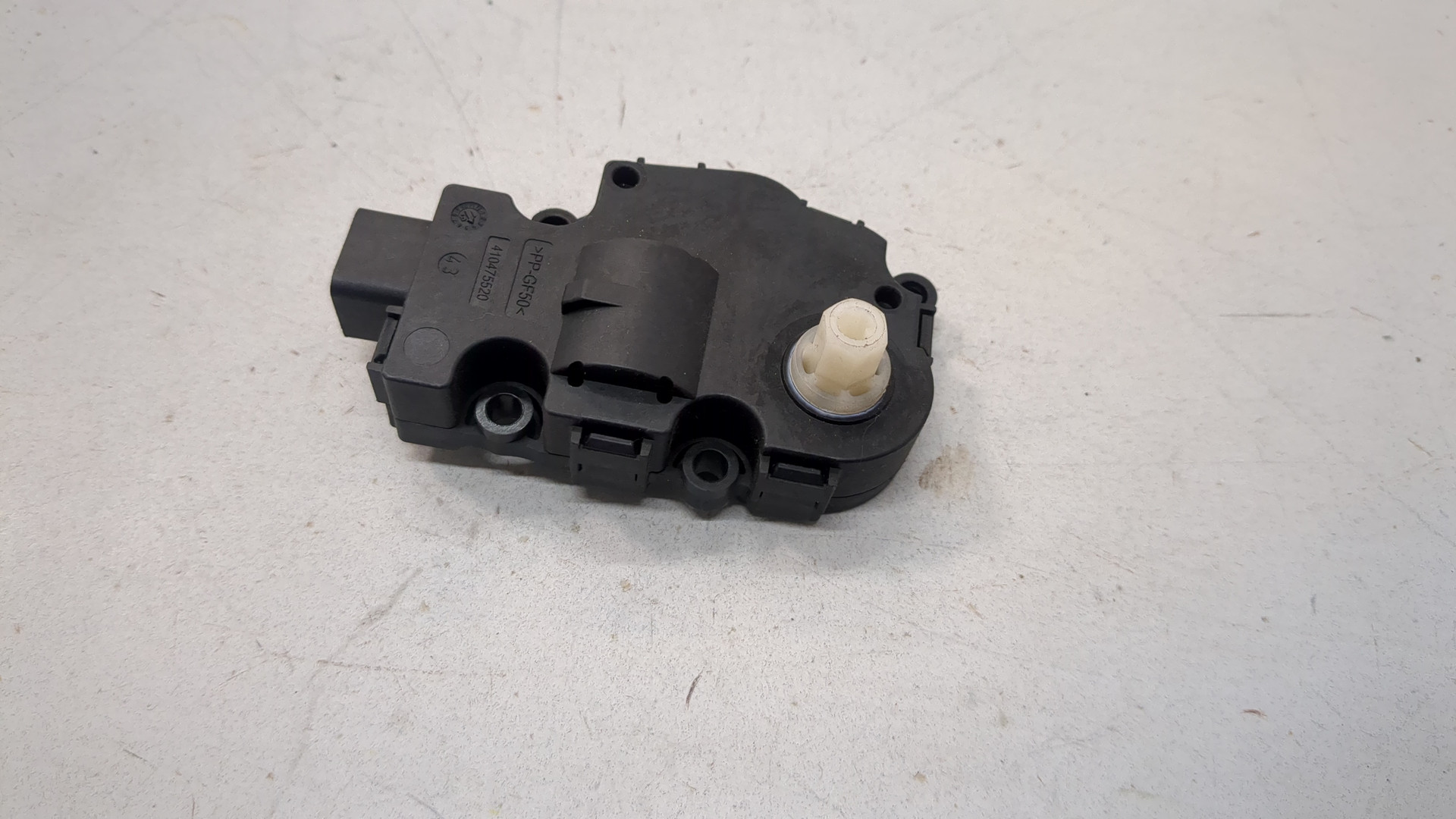 Моторчик заслонки печки