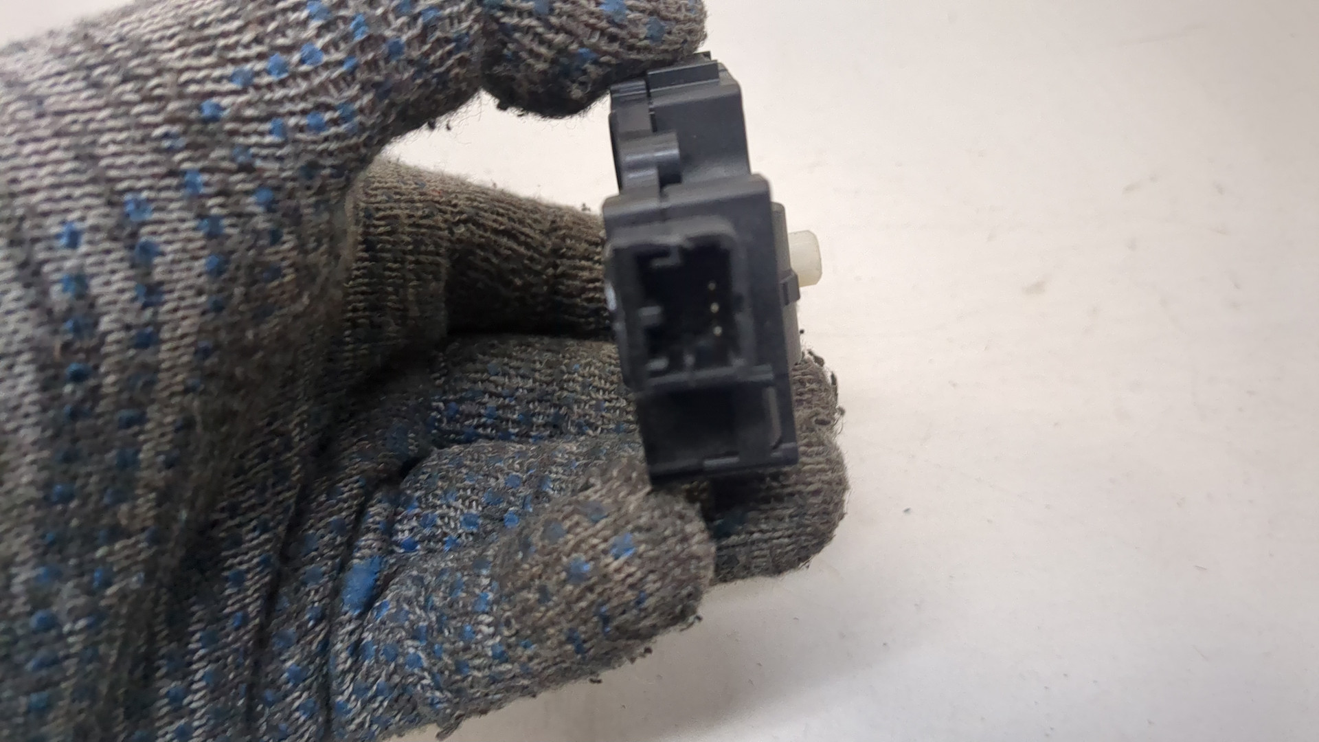 Моторчик заслонки печки