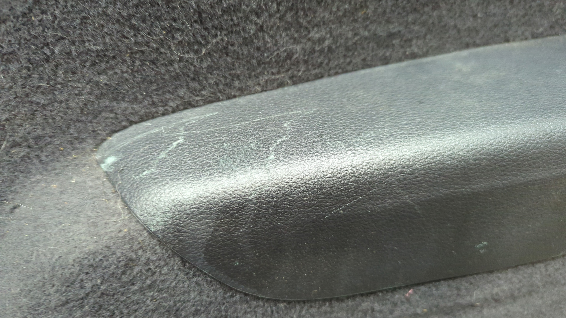 Обшивка багажника