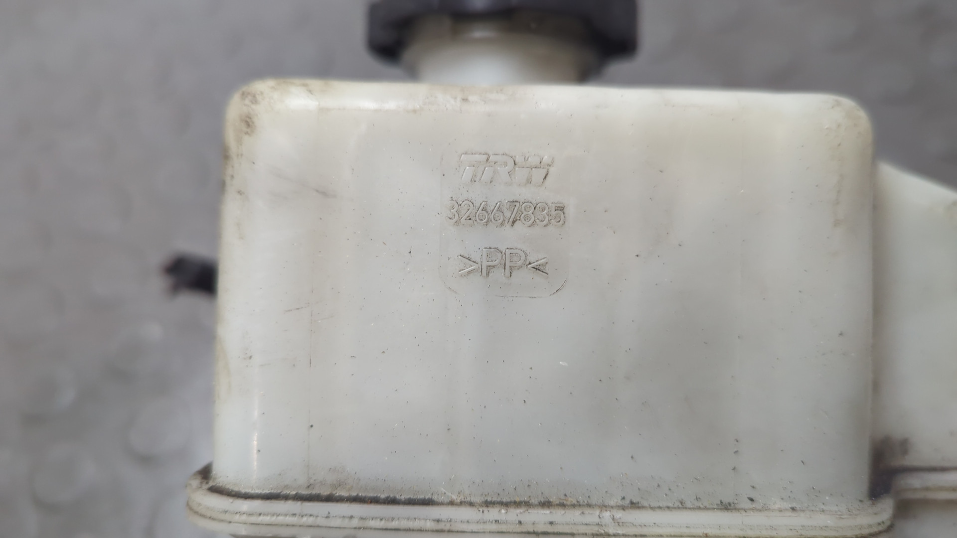 Цилиндр тормозной главный