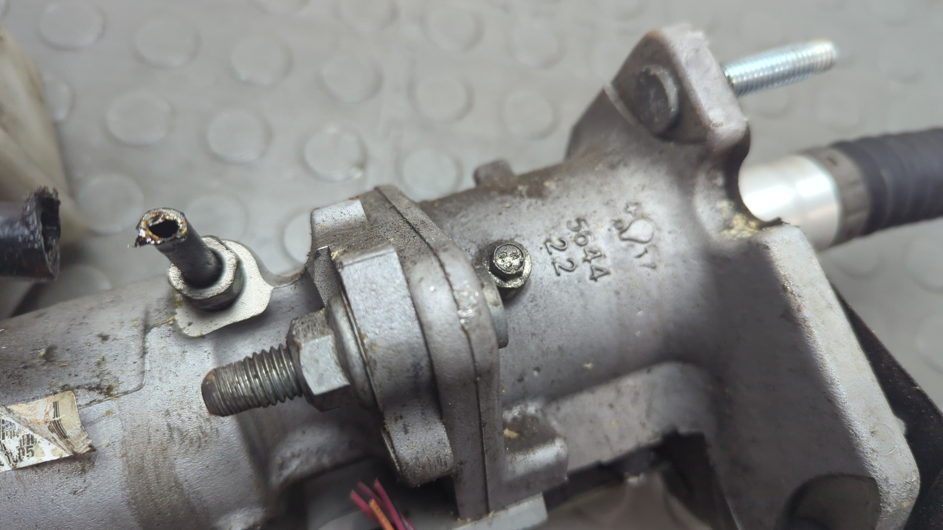 Цилиндр тормозной главный