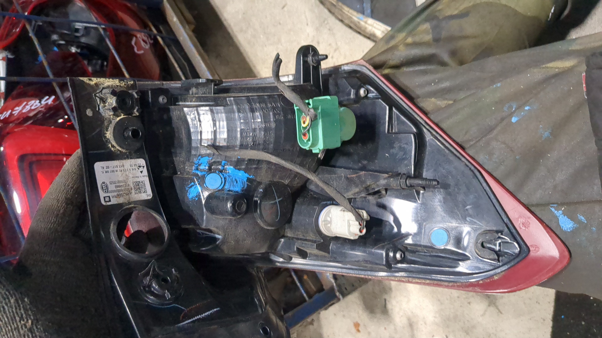 Фонарь задний правый