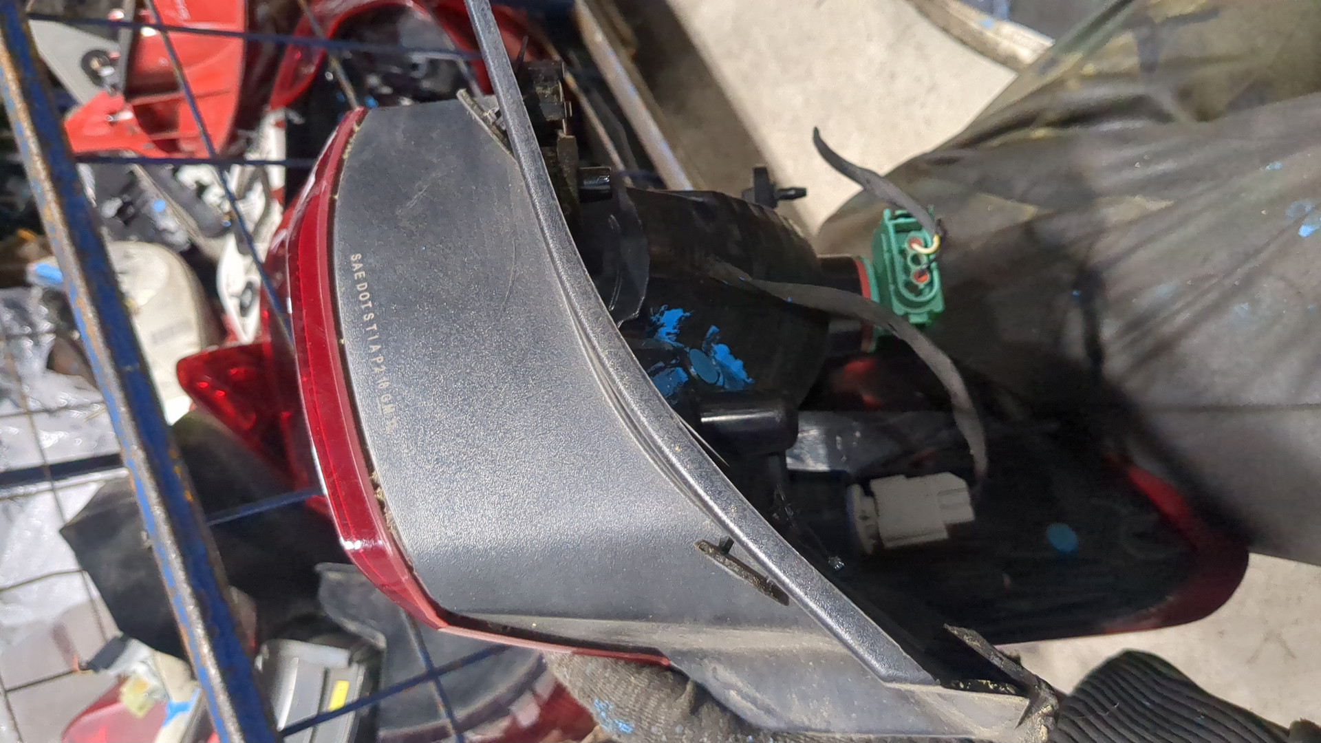 Фонарь задний правый