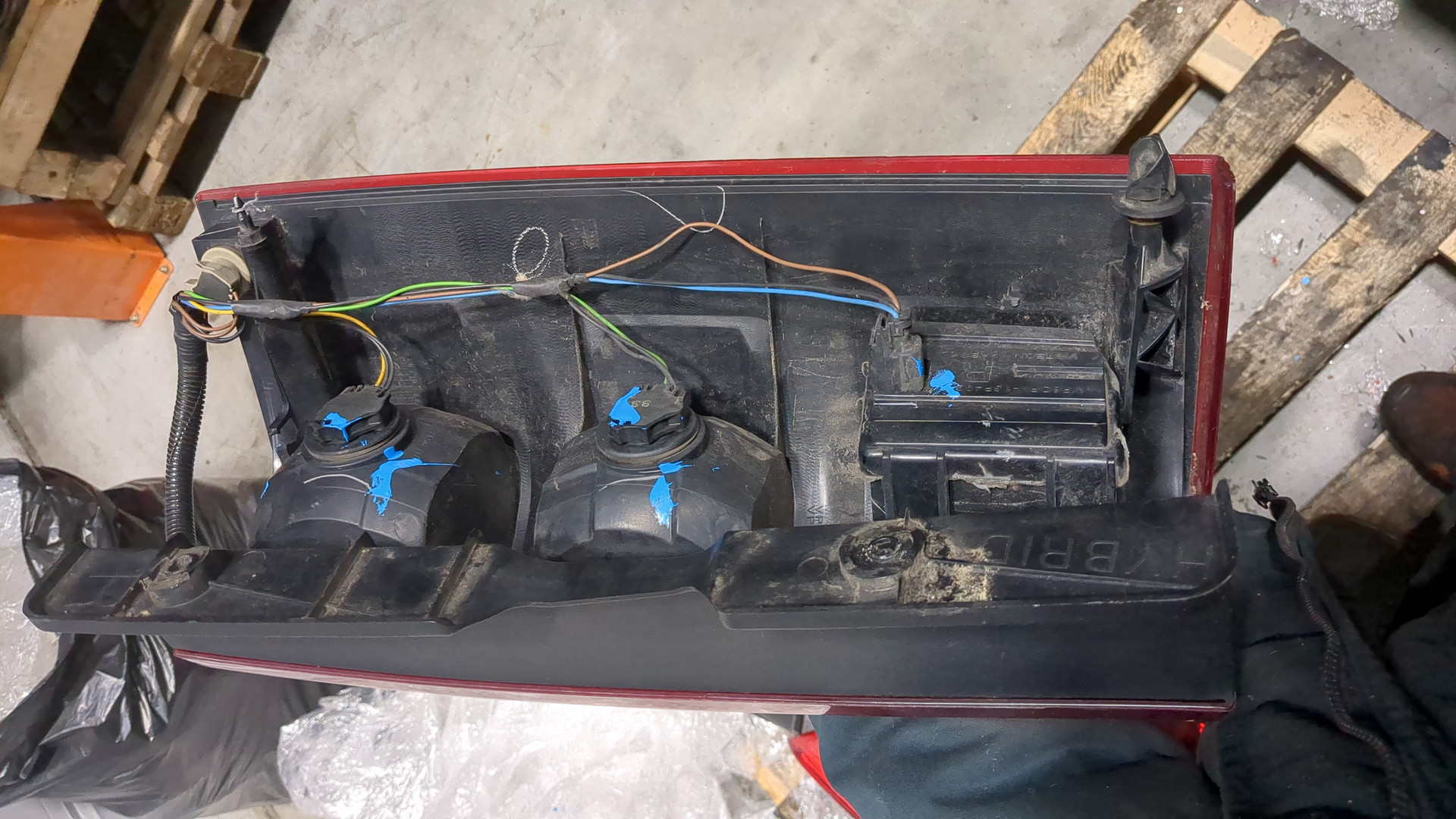 Фонарь задний правый