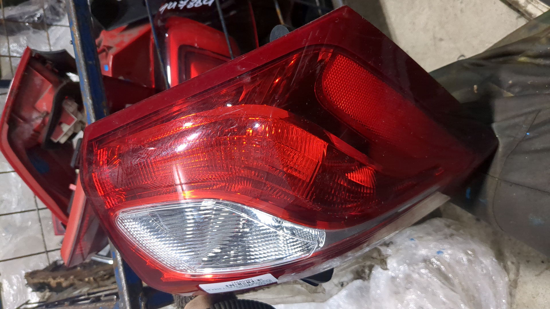 Фонарь задний левый