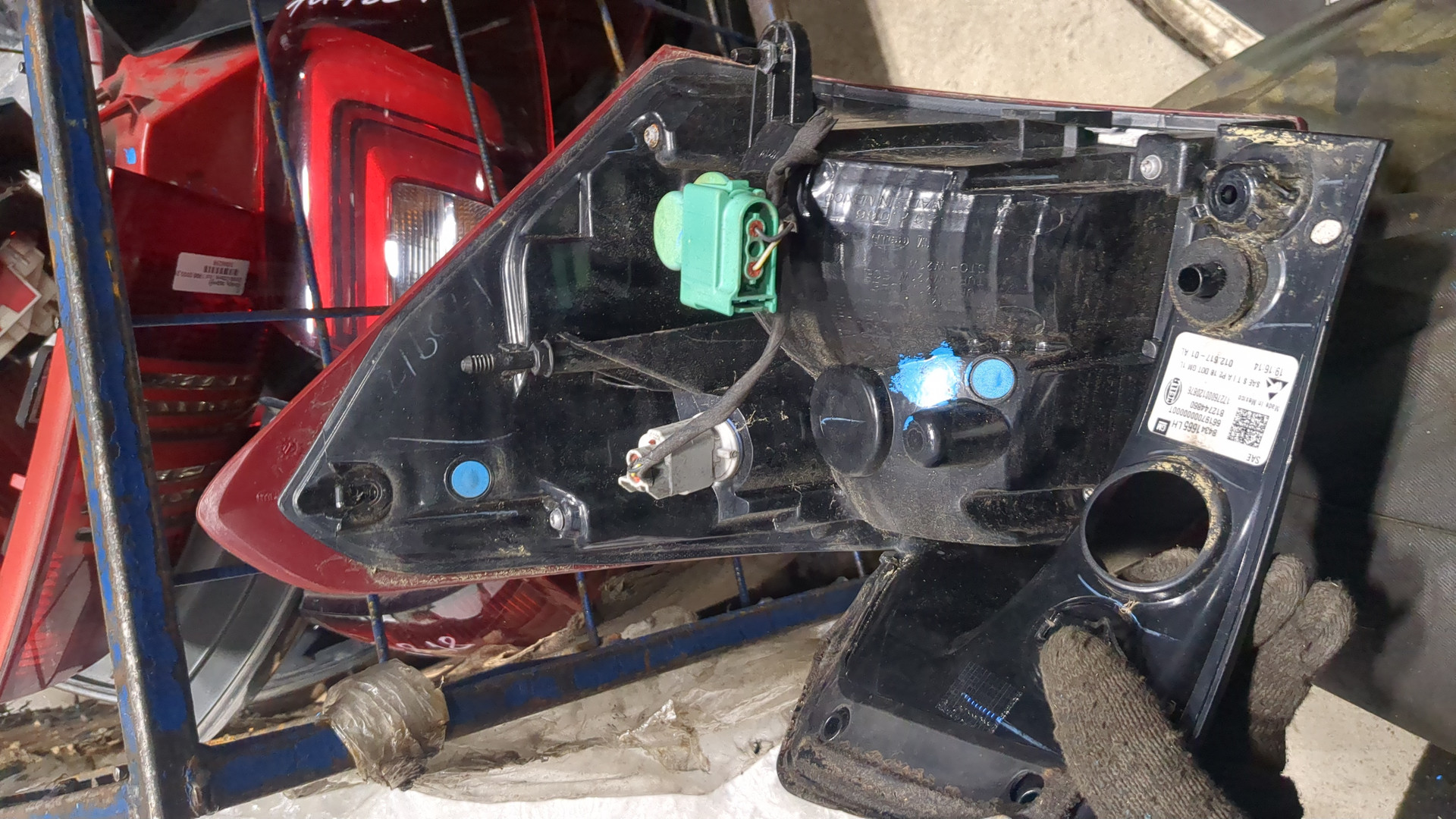 Фонарь задний левый