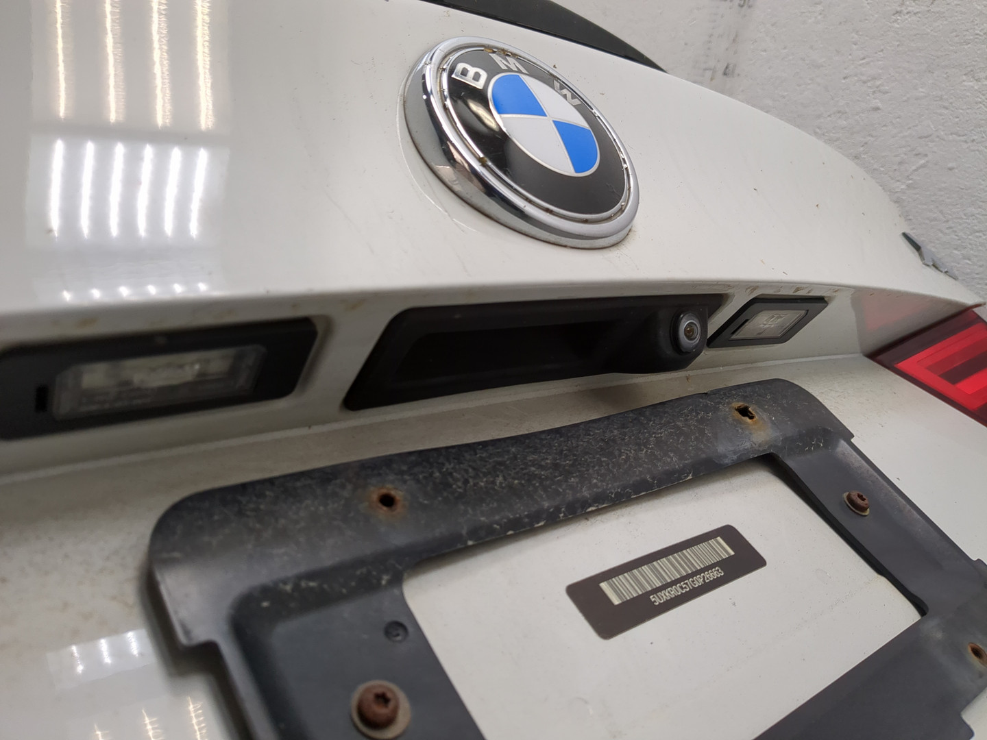 Дверь багажника