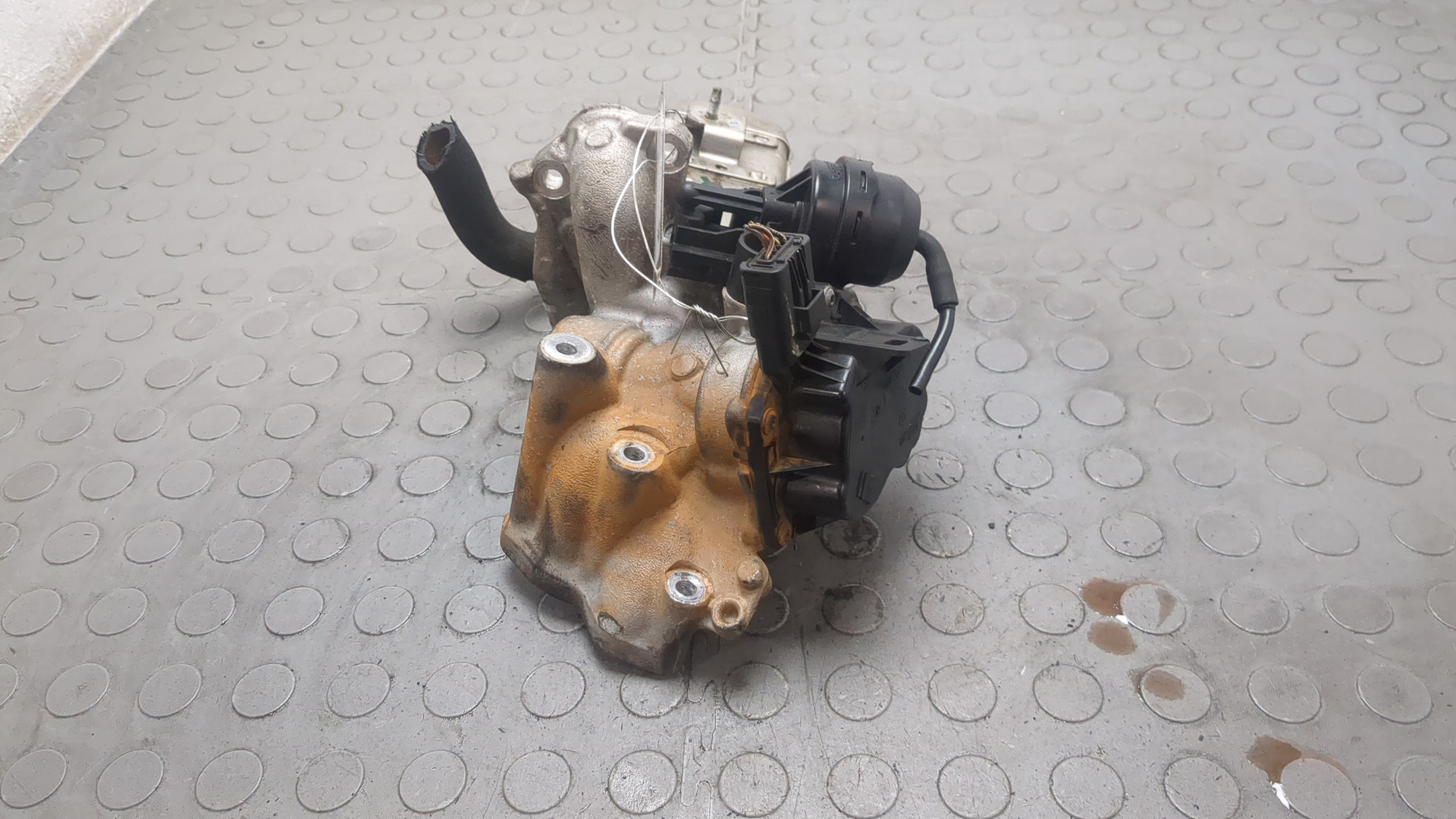 Клапан рециркуляции выхлопных газов (EGR)