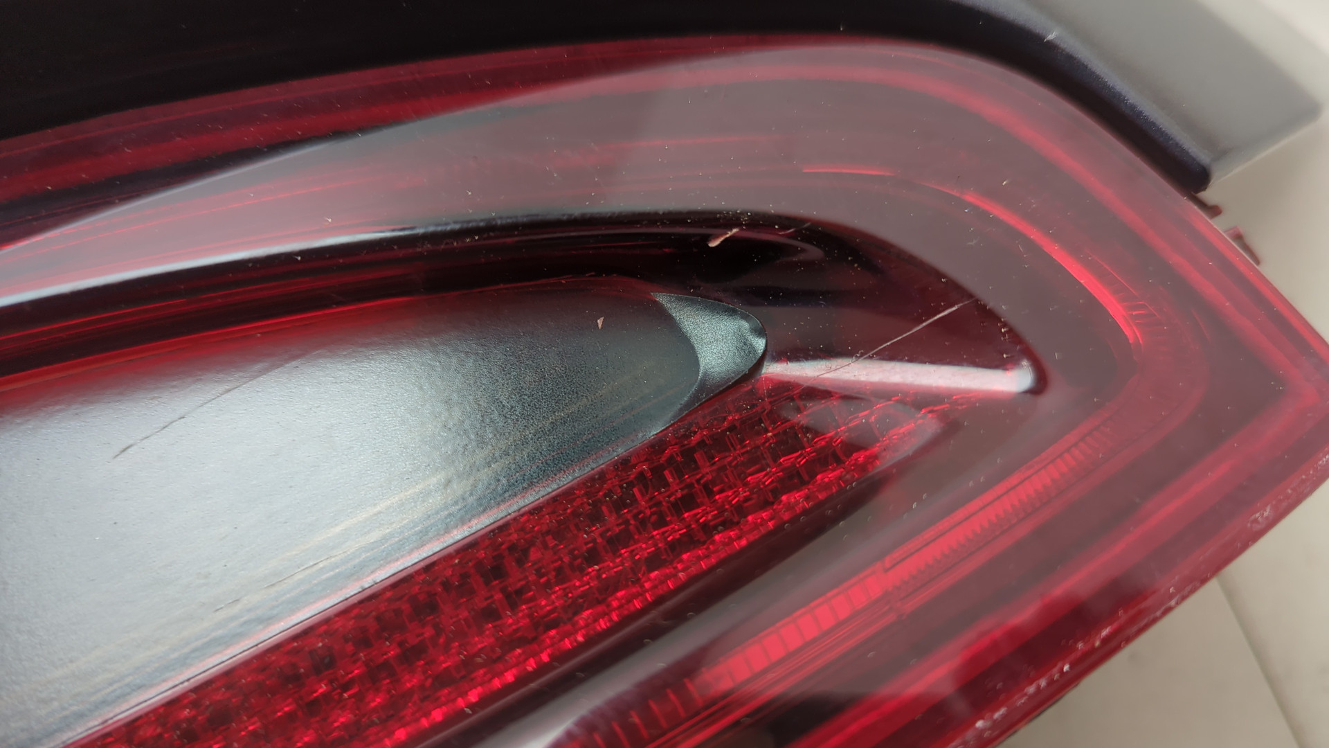 Фонарь задний правый