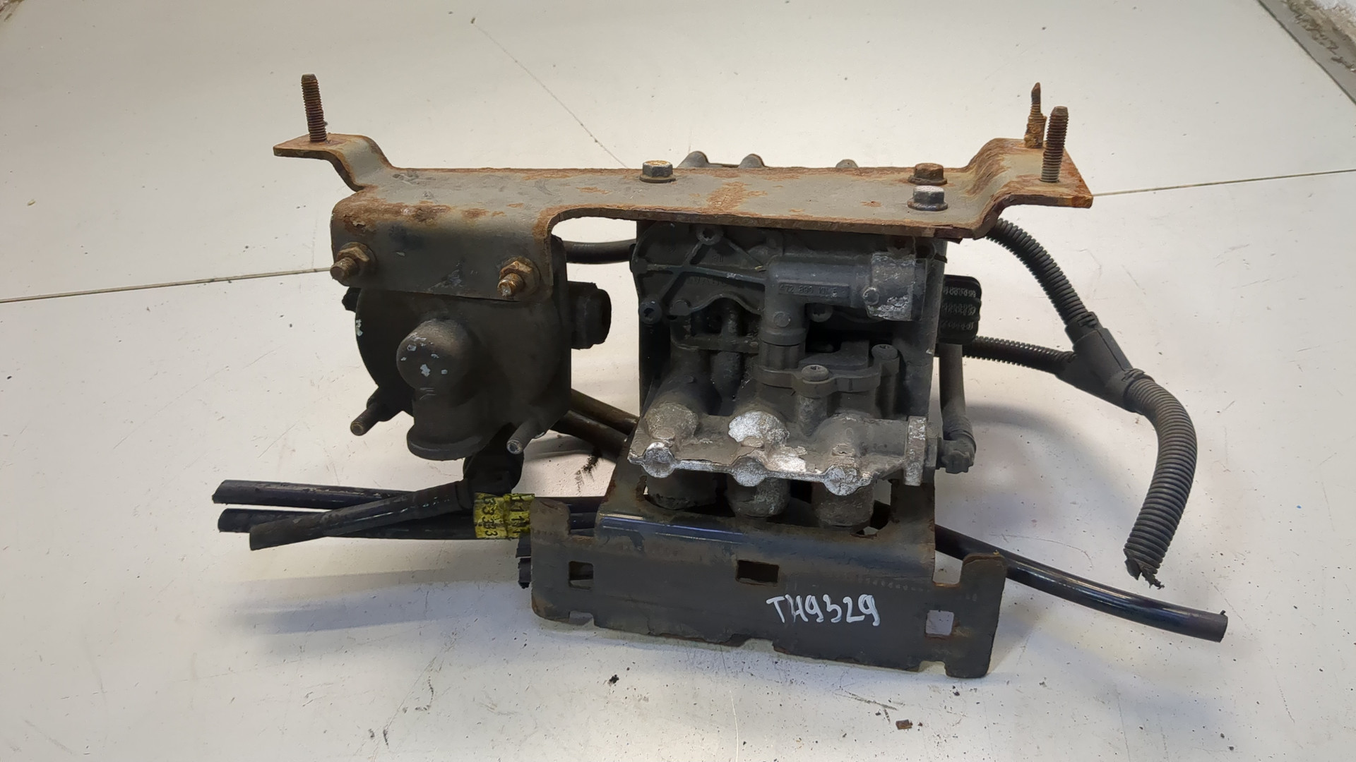 Кран уровня пола