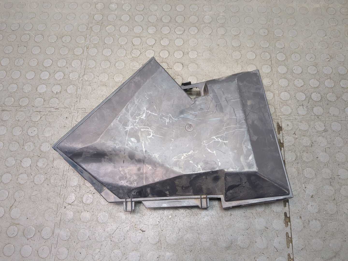 Корпус салонного фильтра