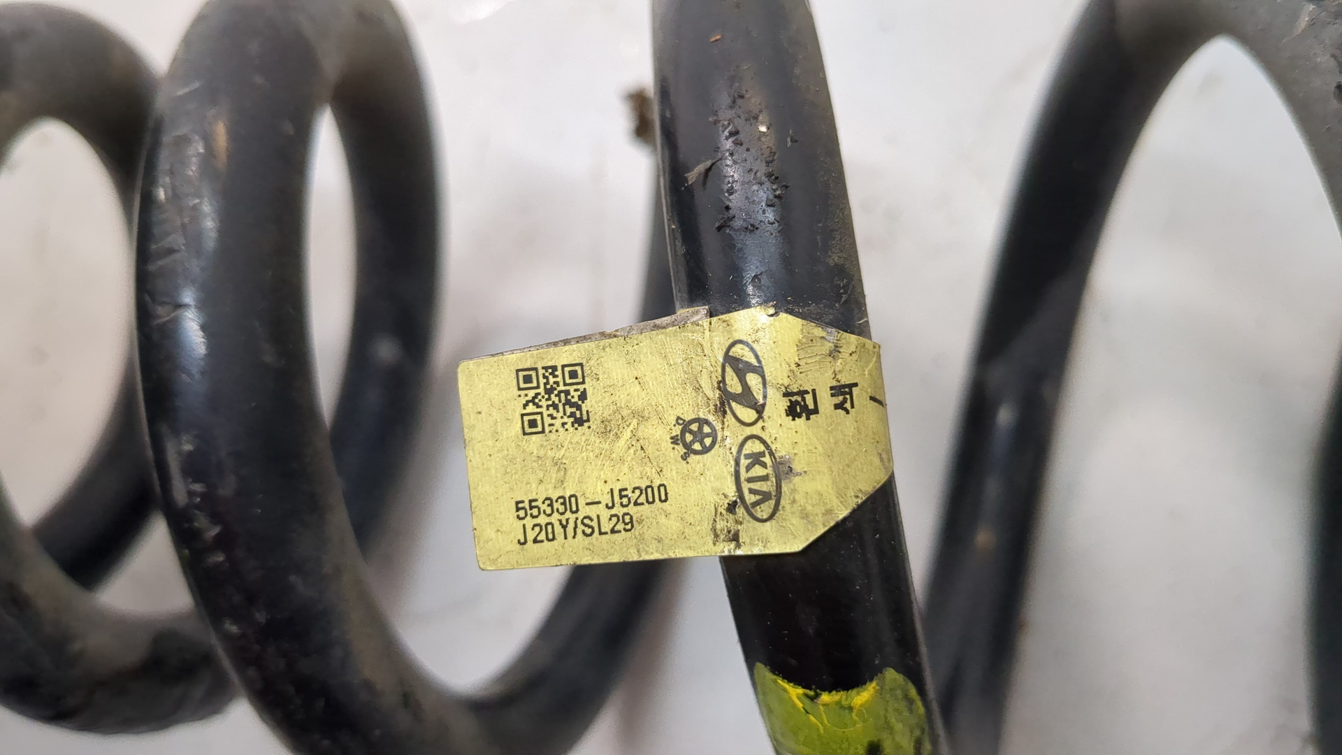 Пружина задняя