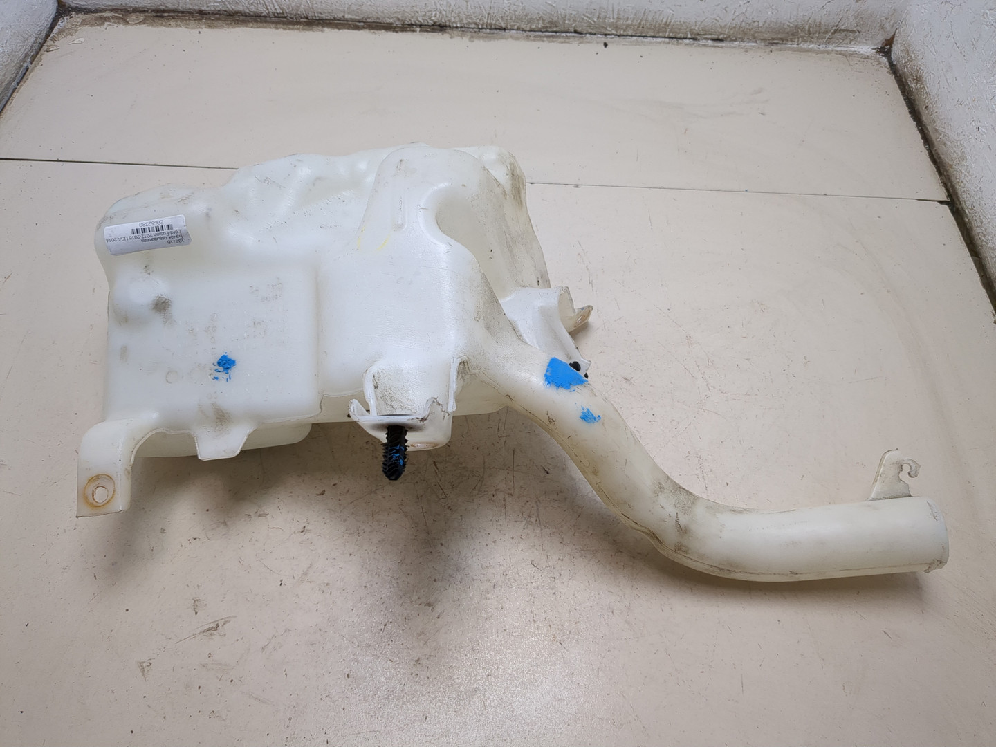 Бачок омывателя лобового стекла