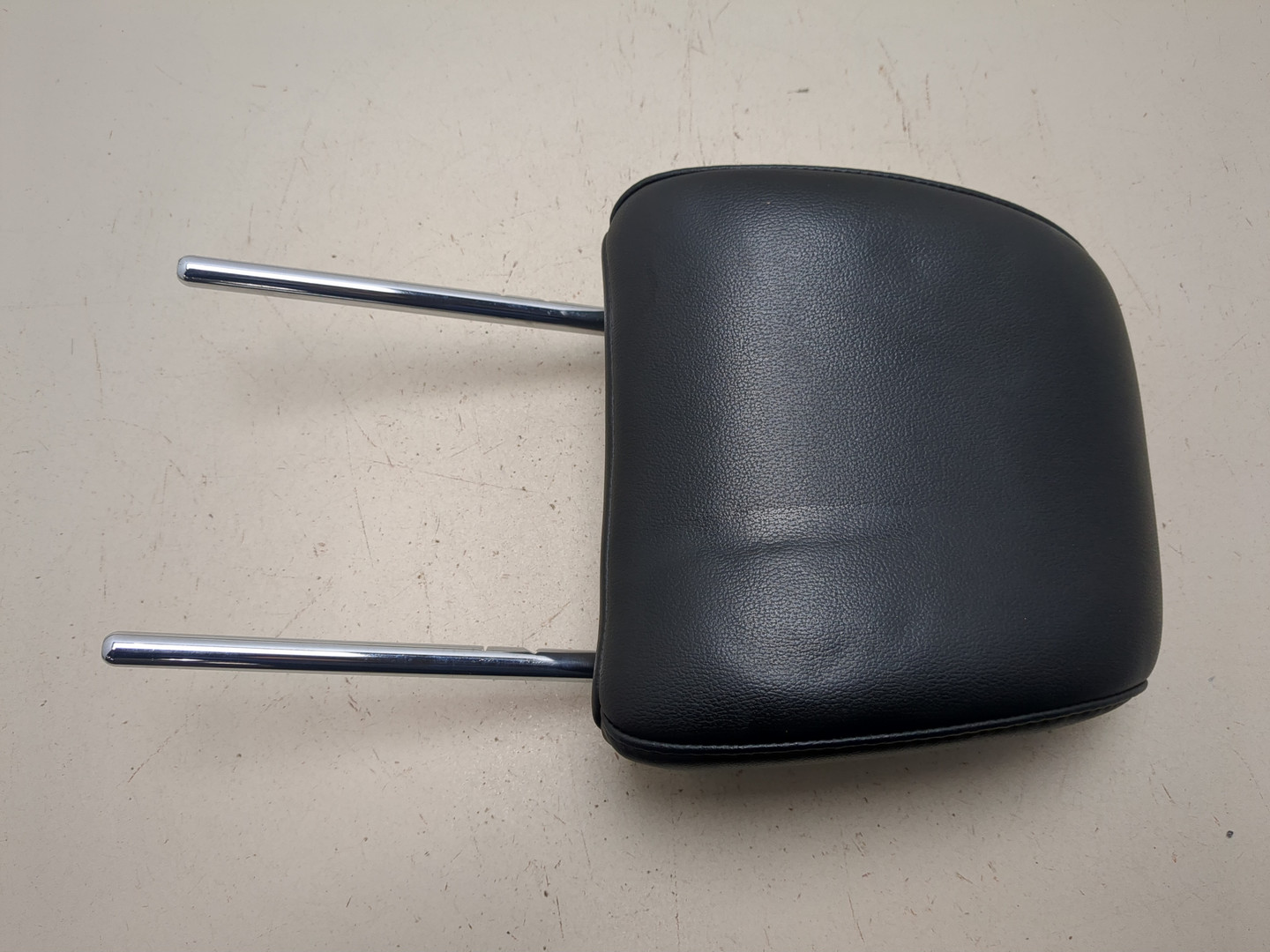 Подголовник сиденья