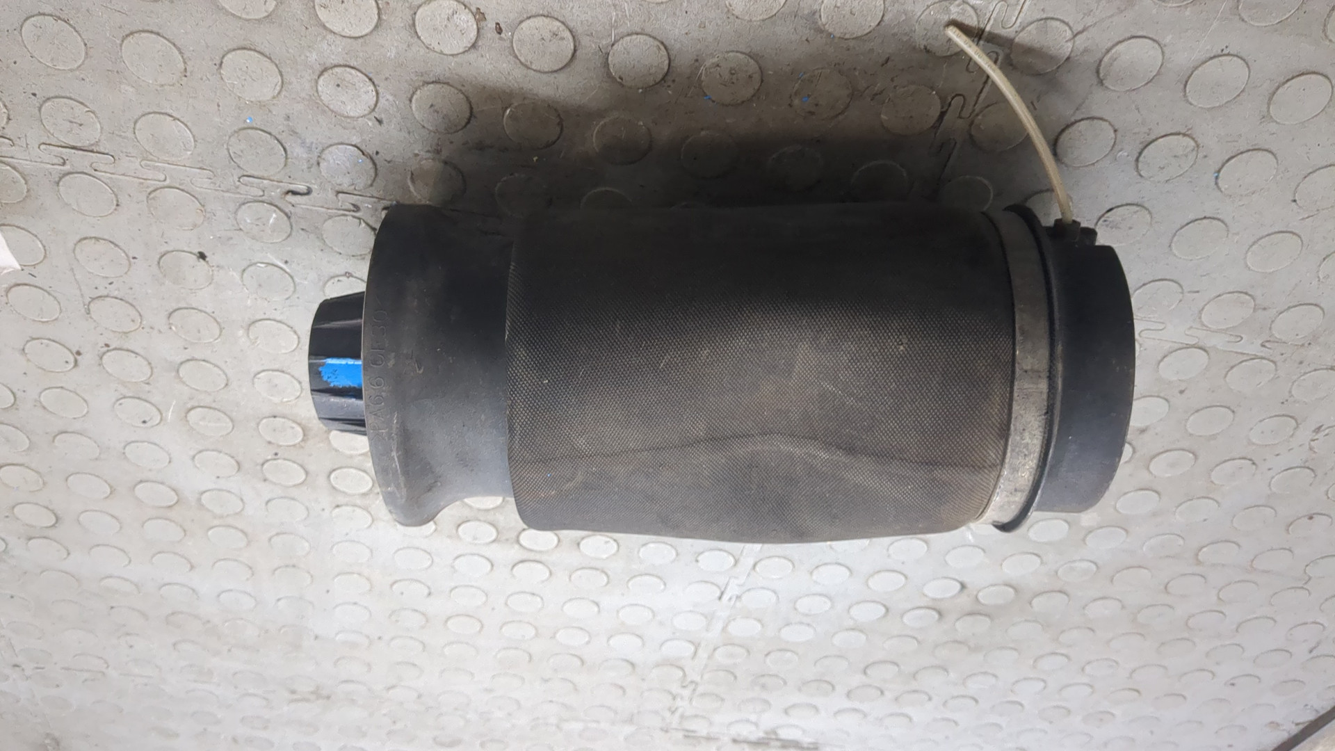 Амортизатор задний (стойка)