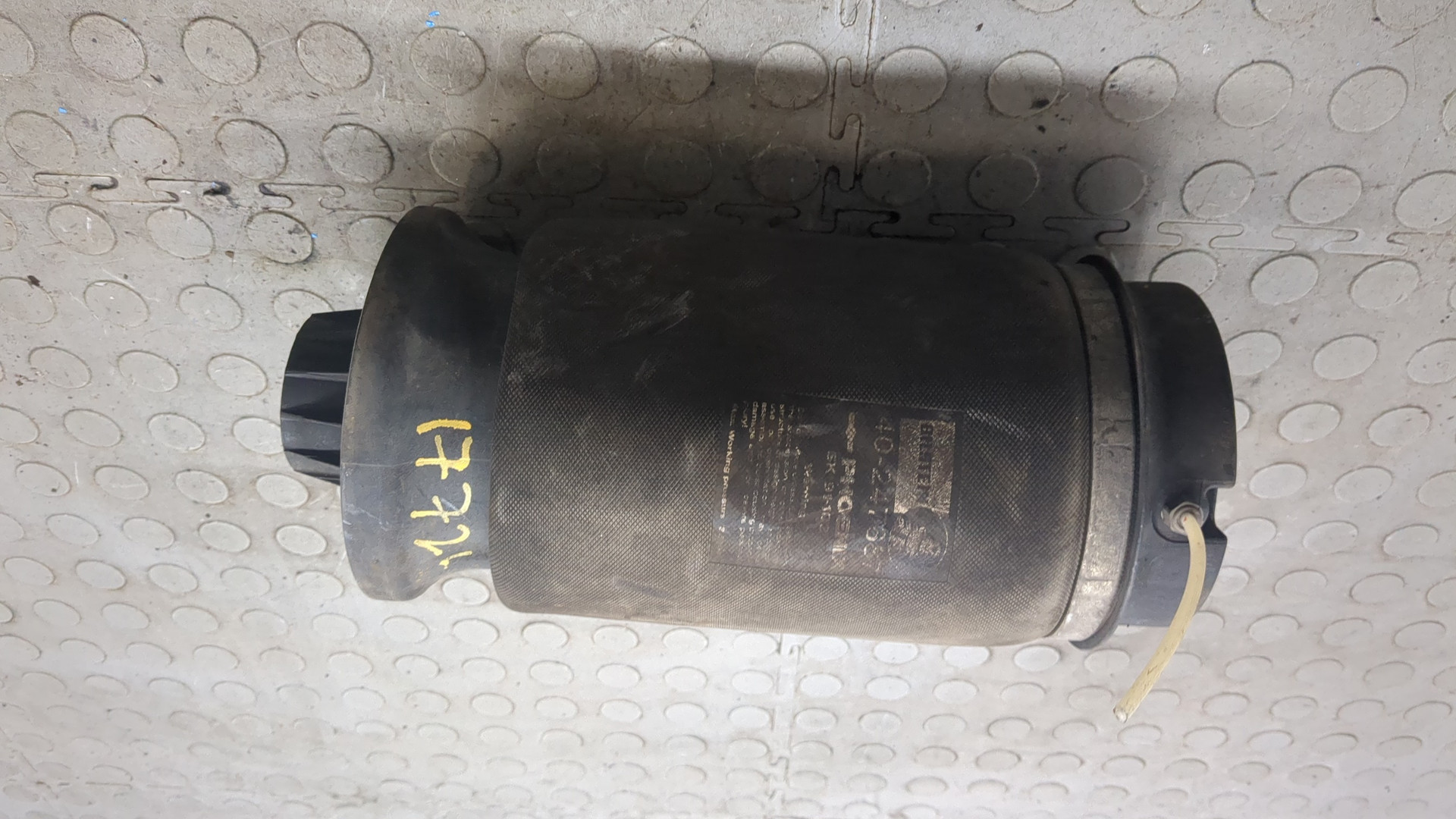 Амортизатор задний (стойка)