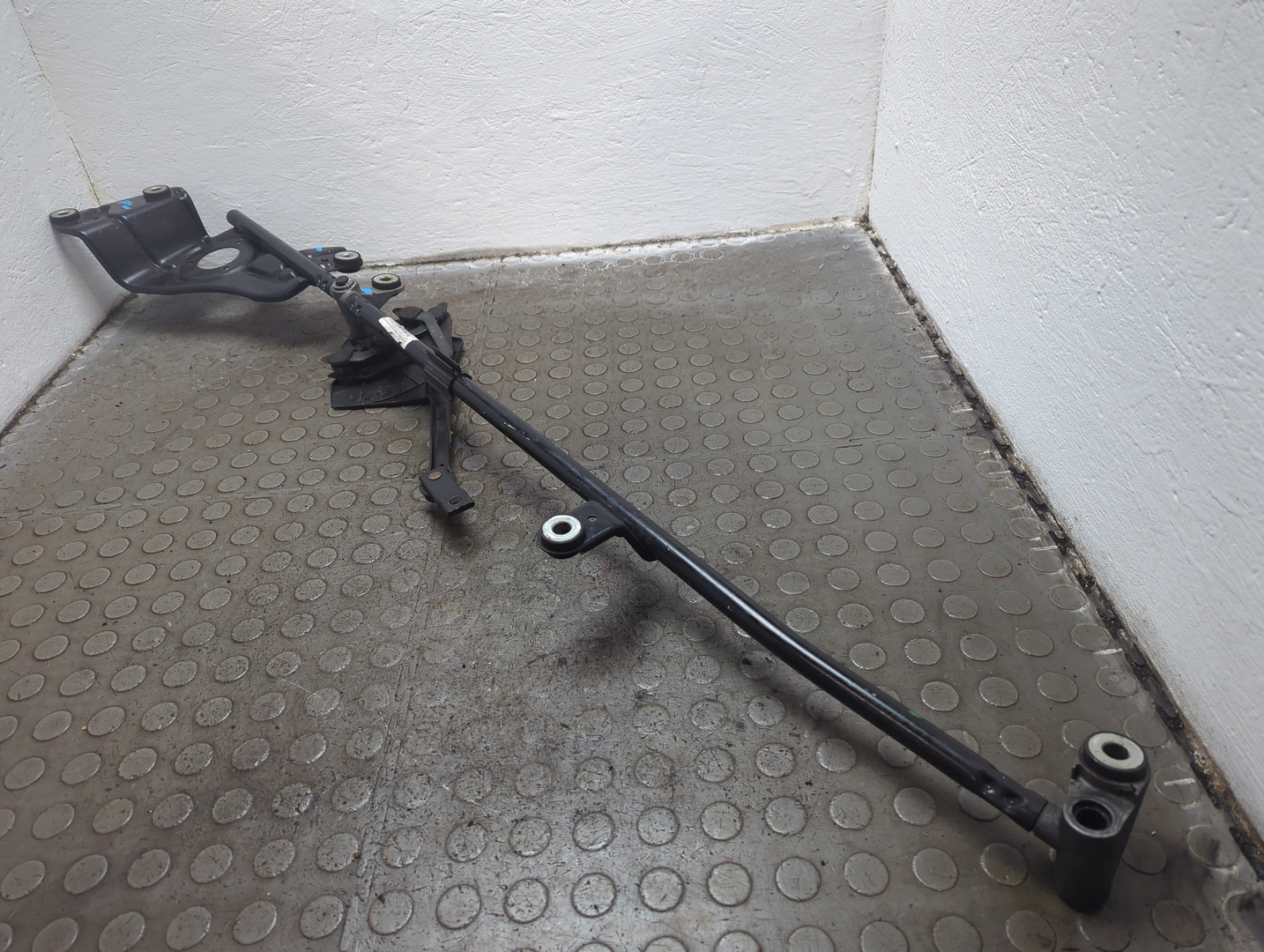 Трапеция стеклоочистителей