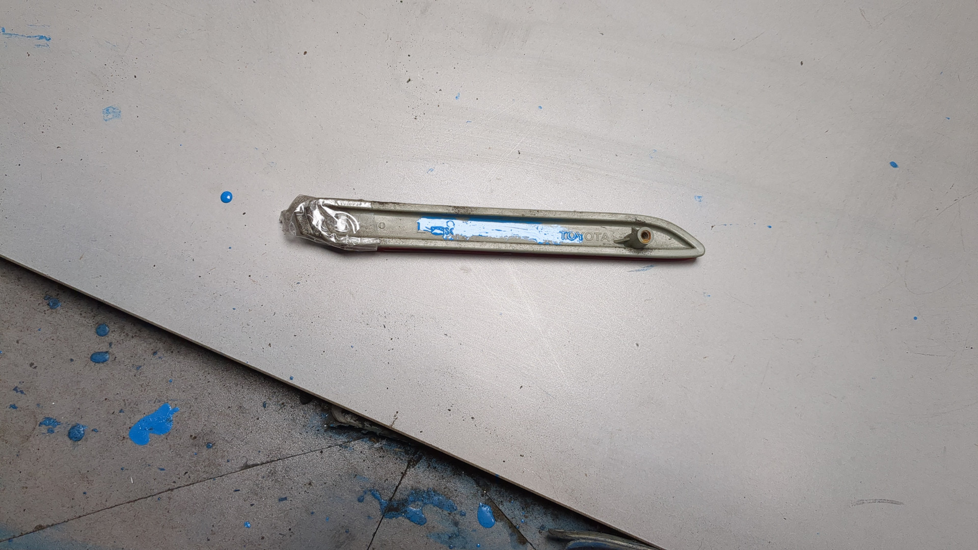 Отражатель в бампер задний левый