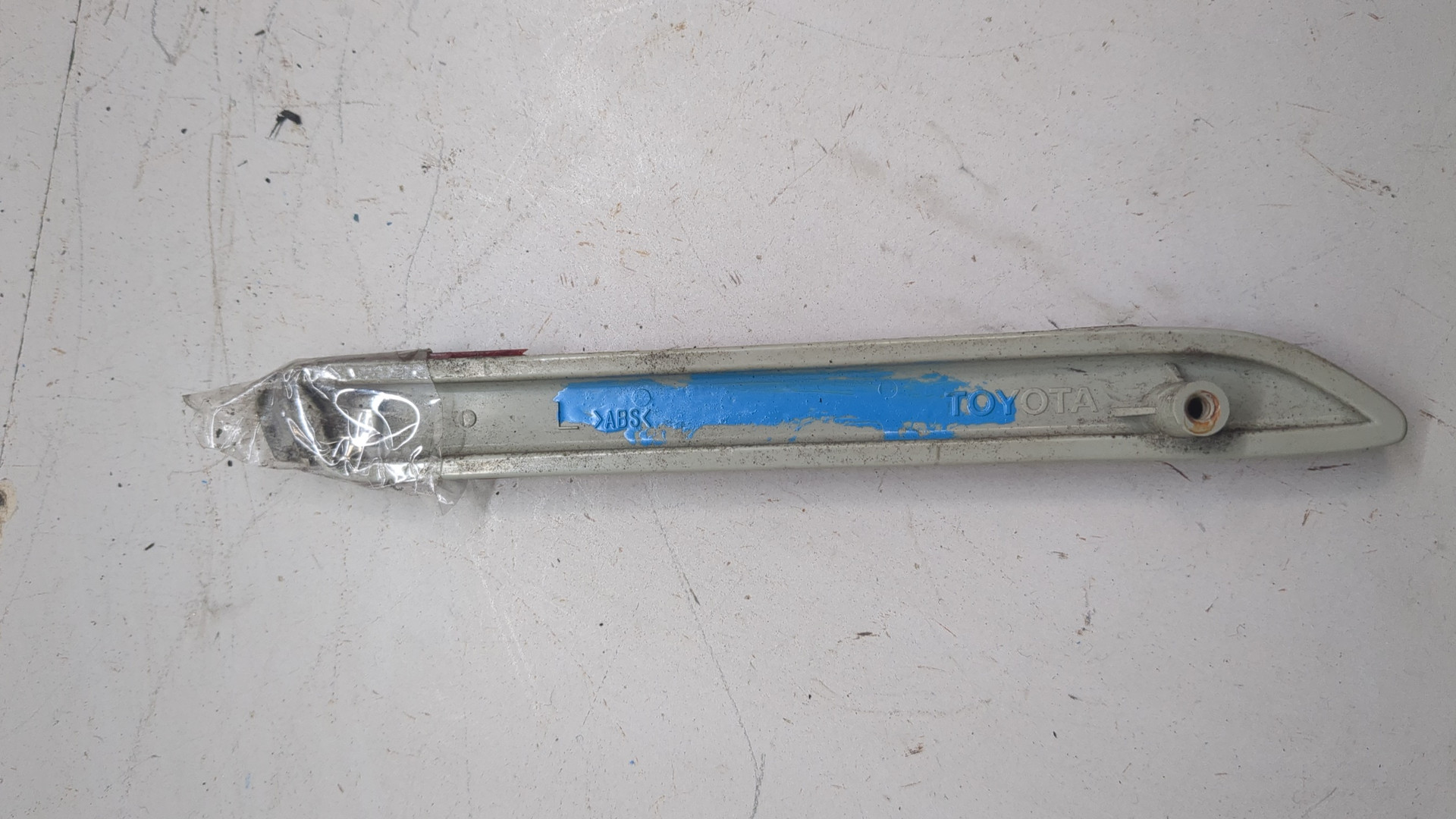 Отражатель в бампер задний левый