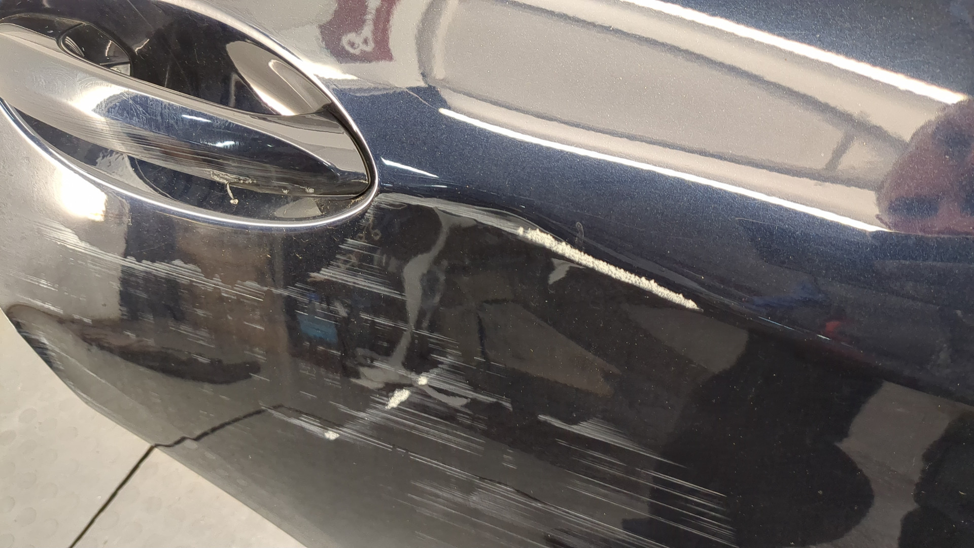 Дверь задняя правая