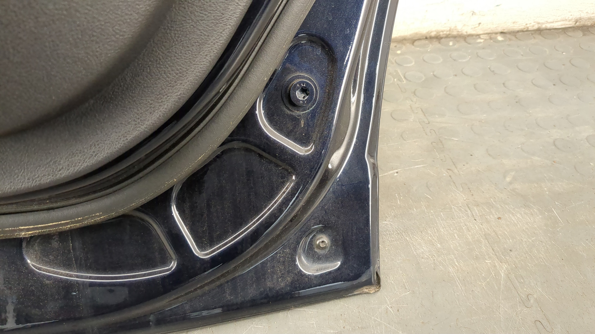 Дверь задняя правая