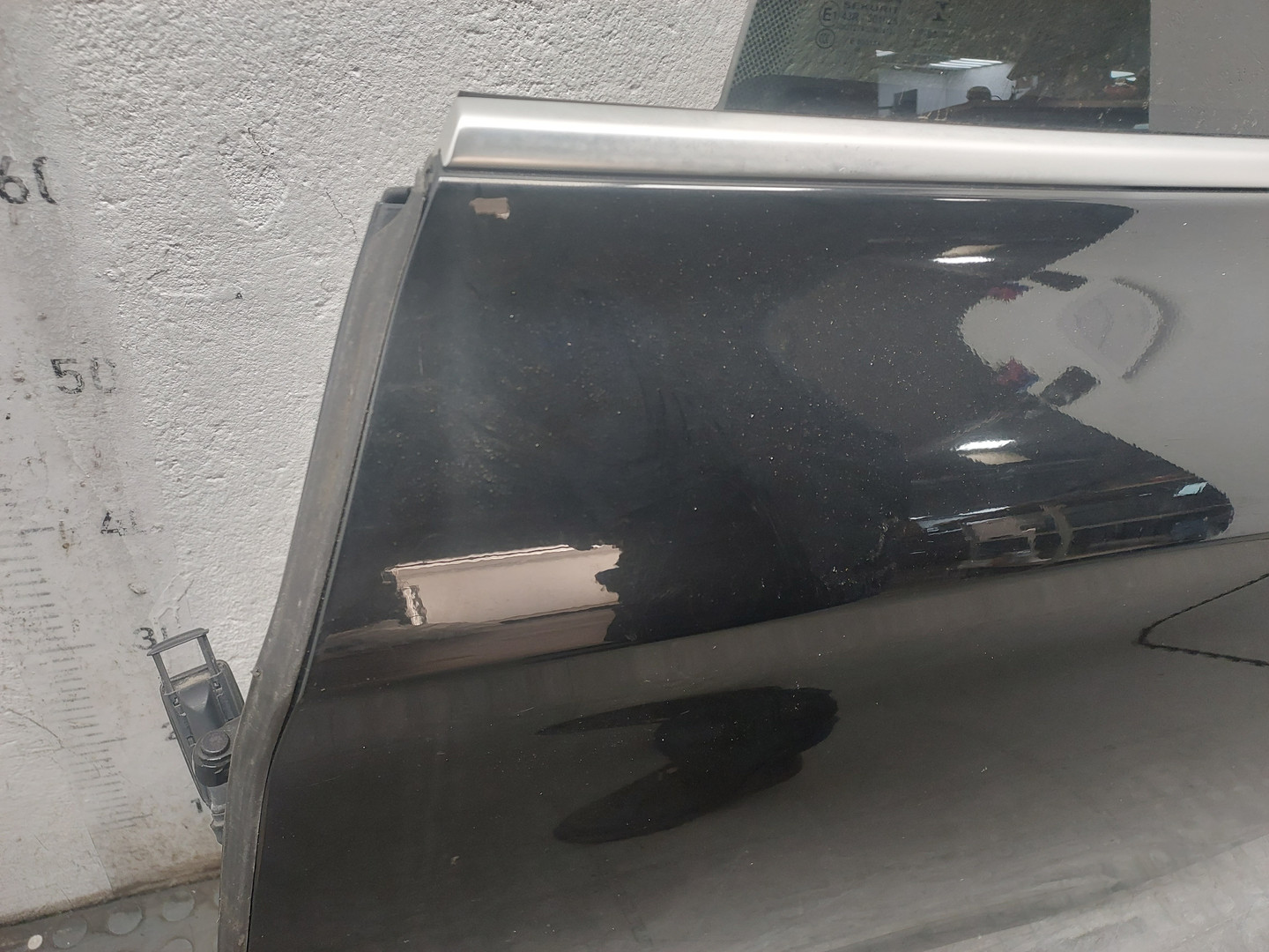 Дверь задняя левая