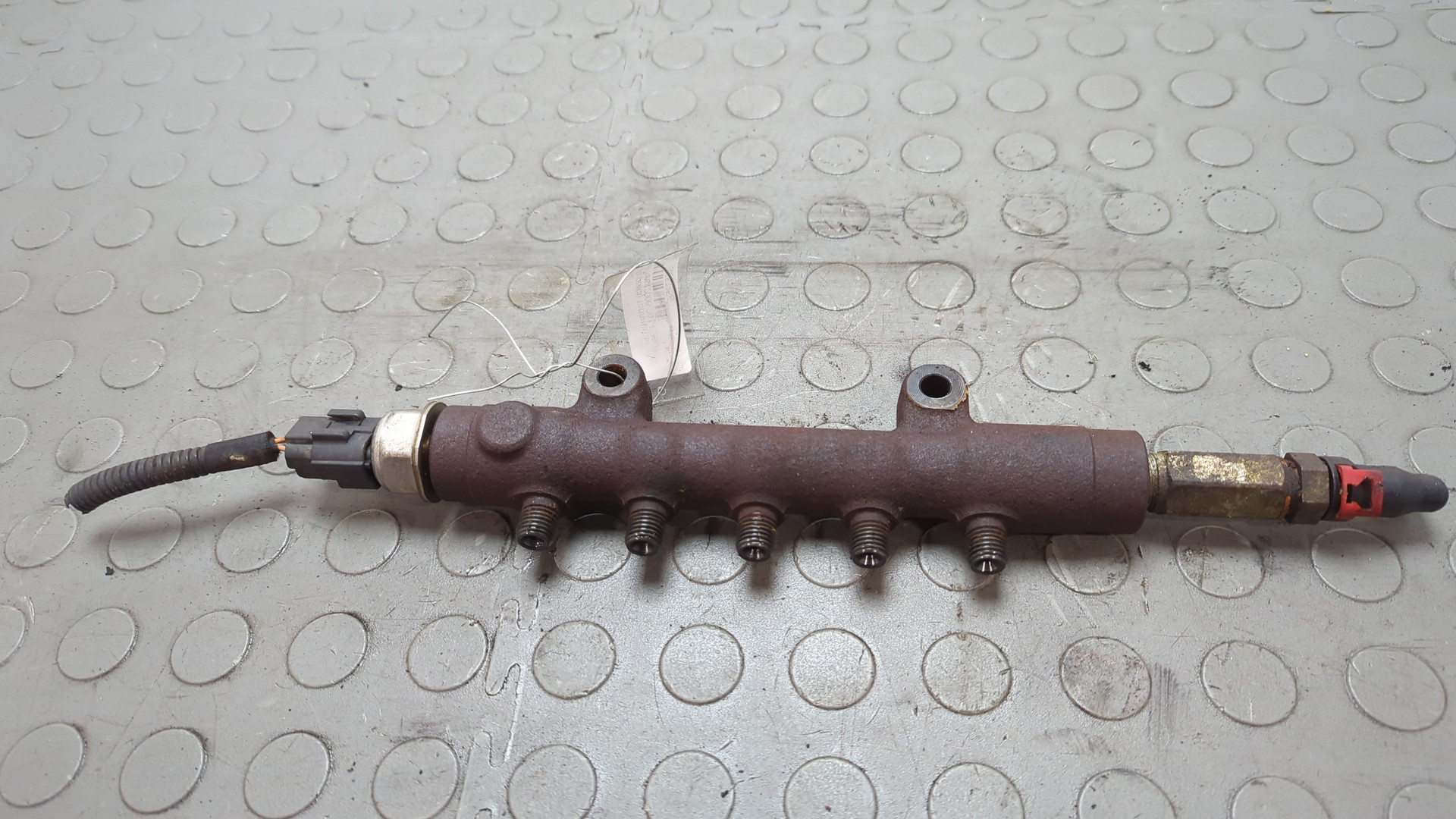 Рейка топливная (рампа)