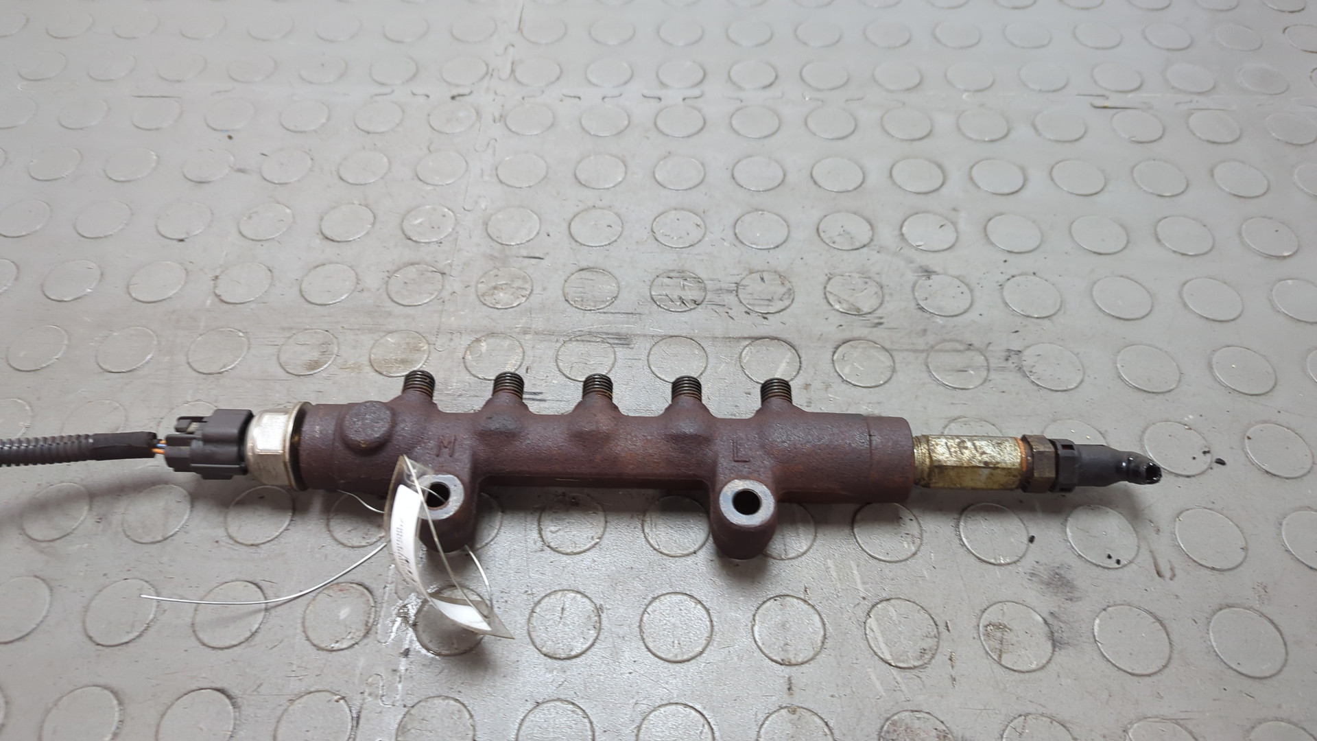 Рейка топливная (рампа)