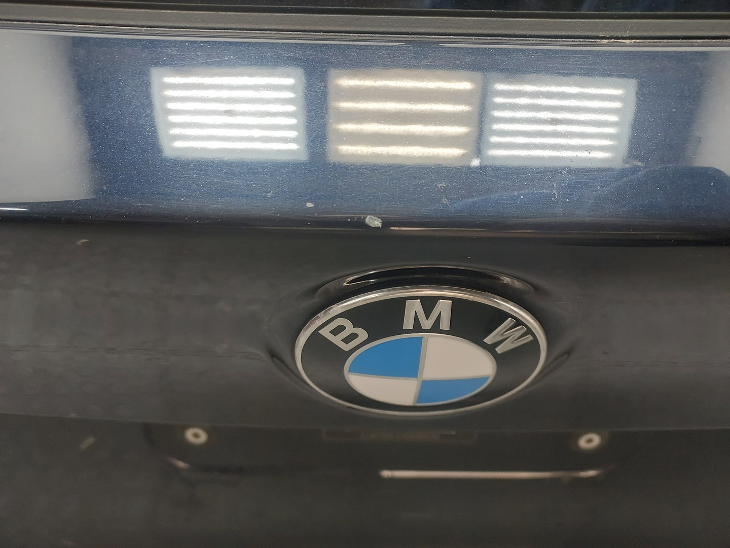 Дверь багажника