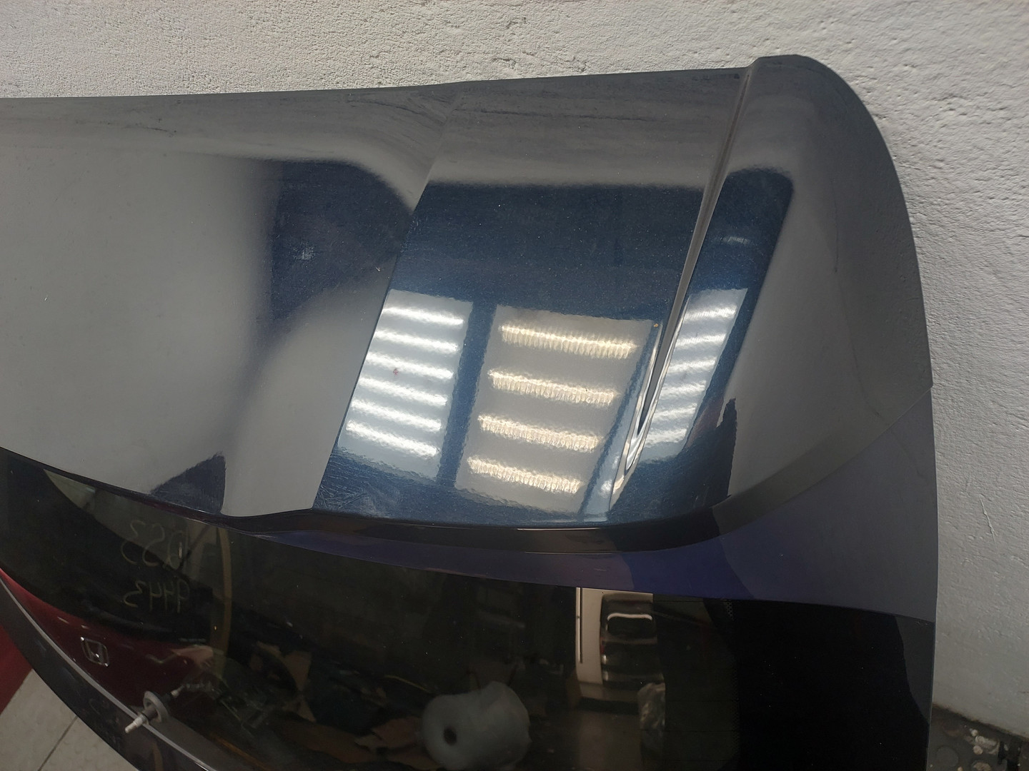 Дверь багажника