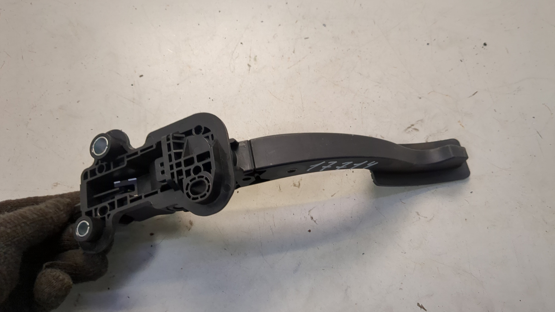 Педаль газа