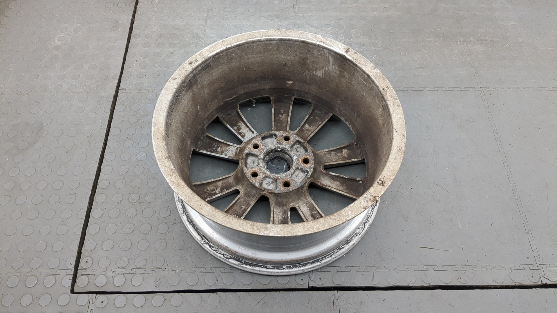 Диск колесный литой