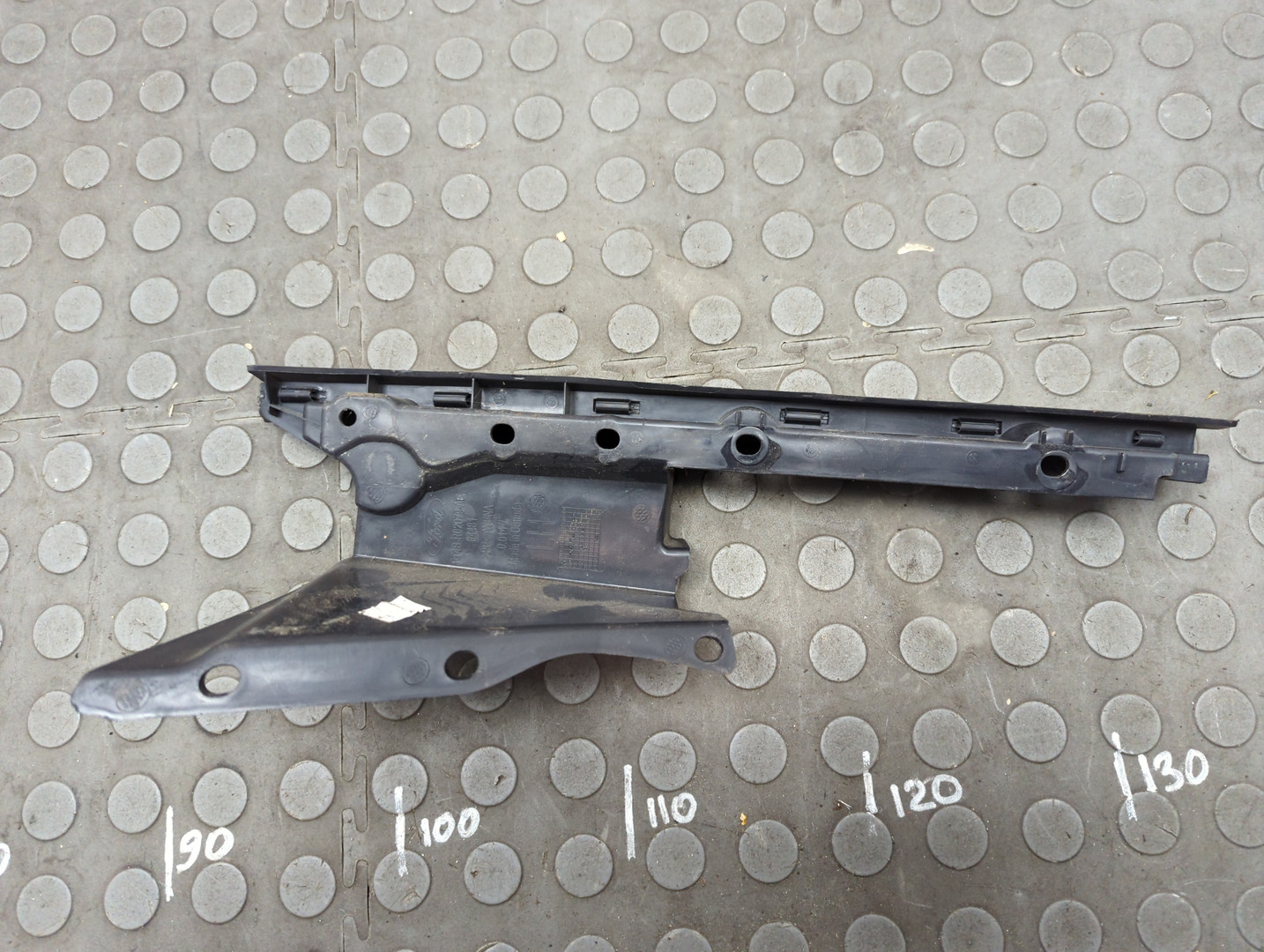 Локер передний левый