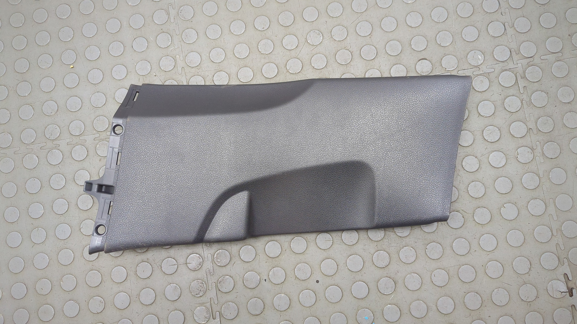 Обшивка стойки