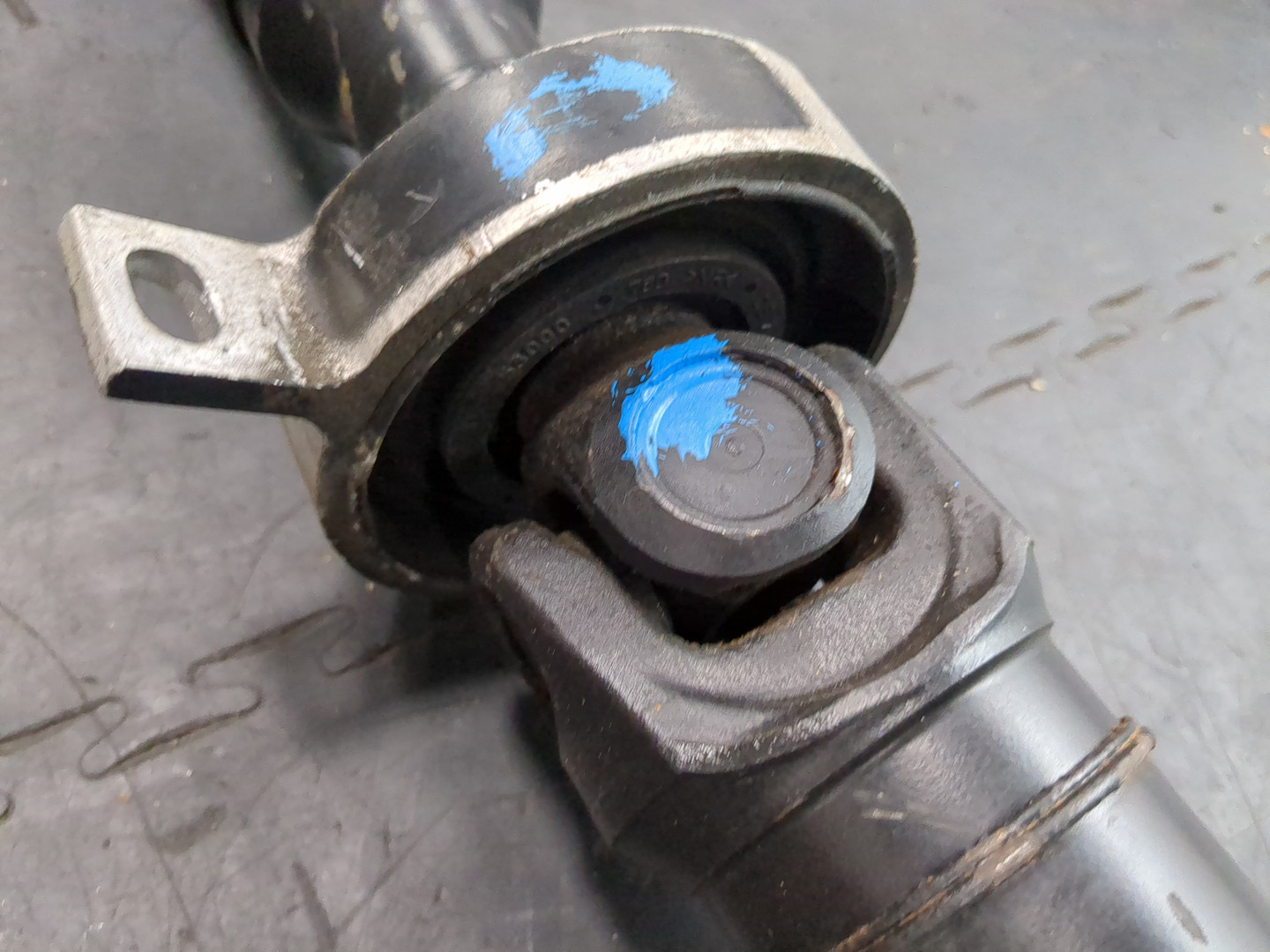 Вал карданный задний