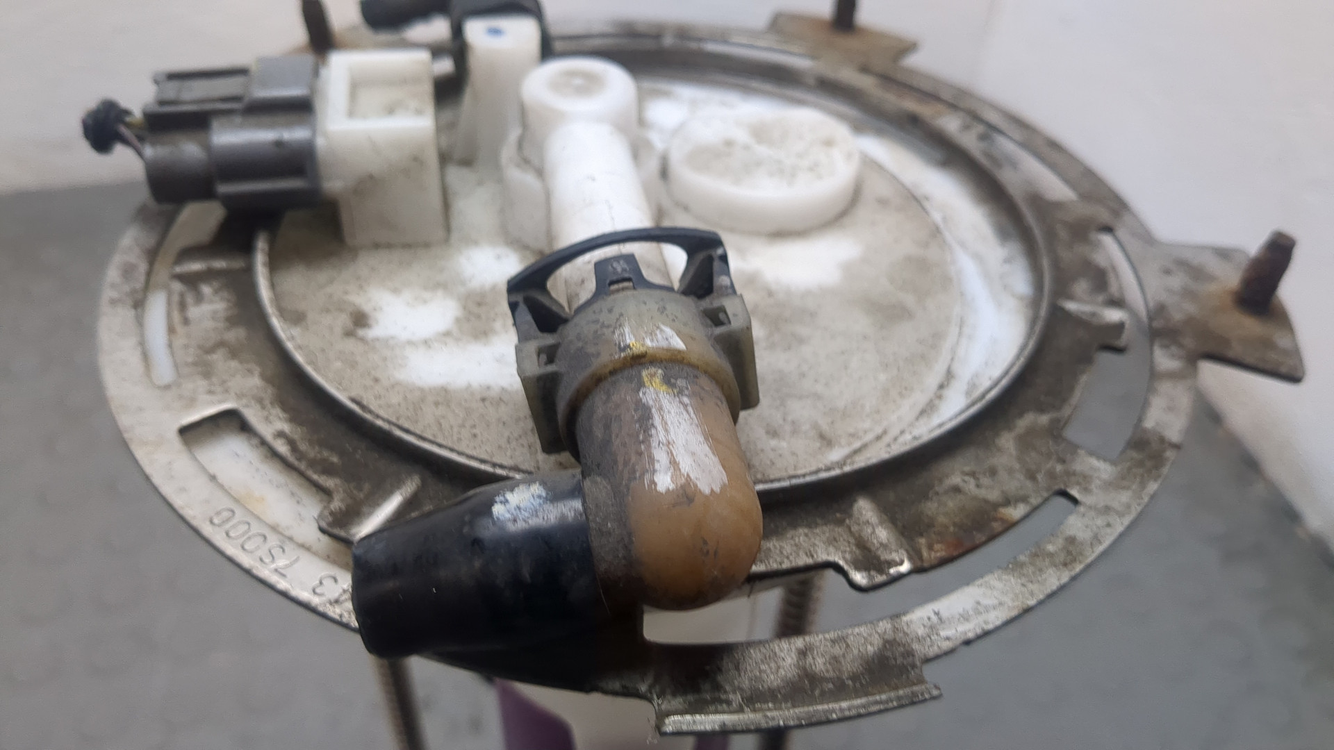 Насос топливный электрический