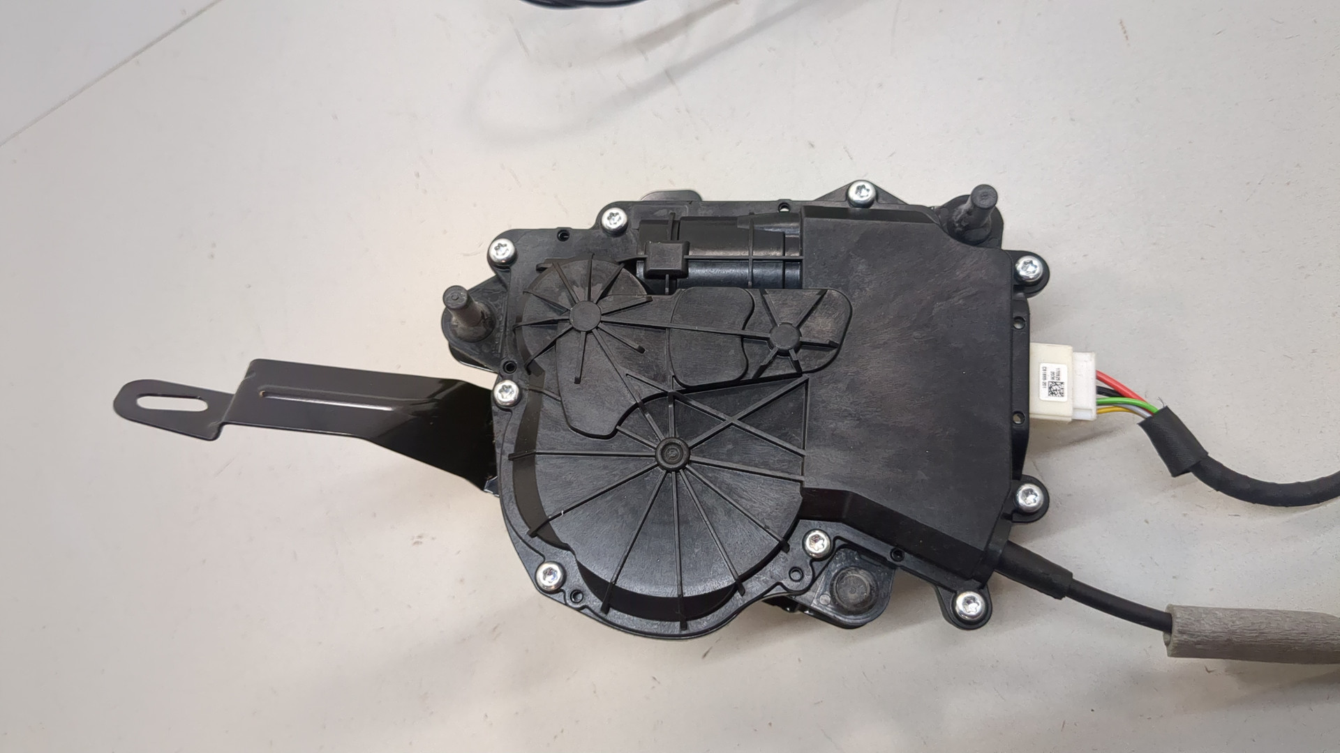 Замок багажника