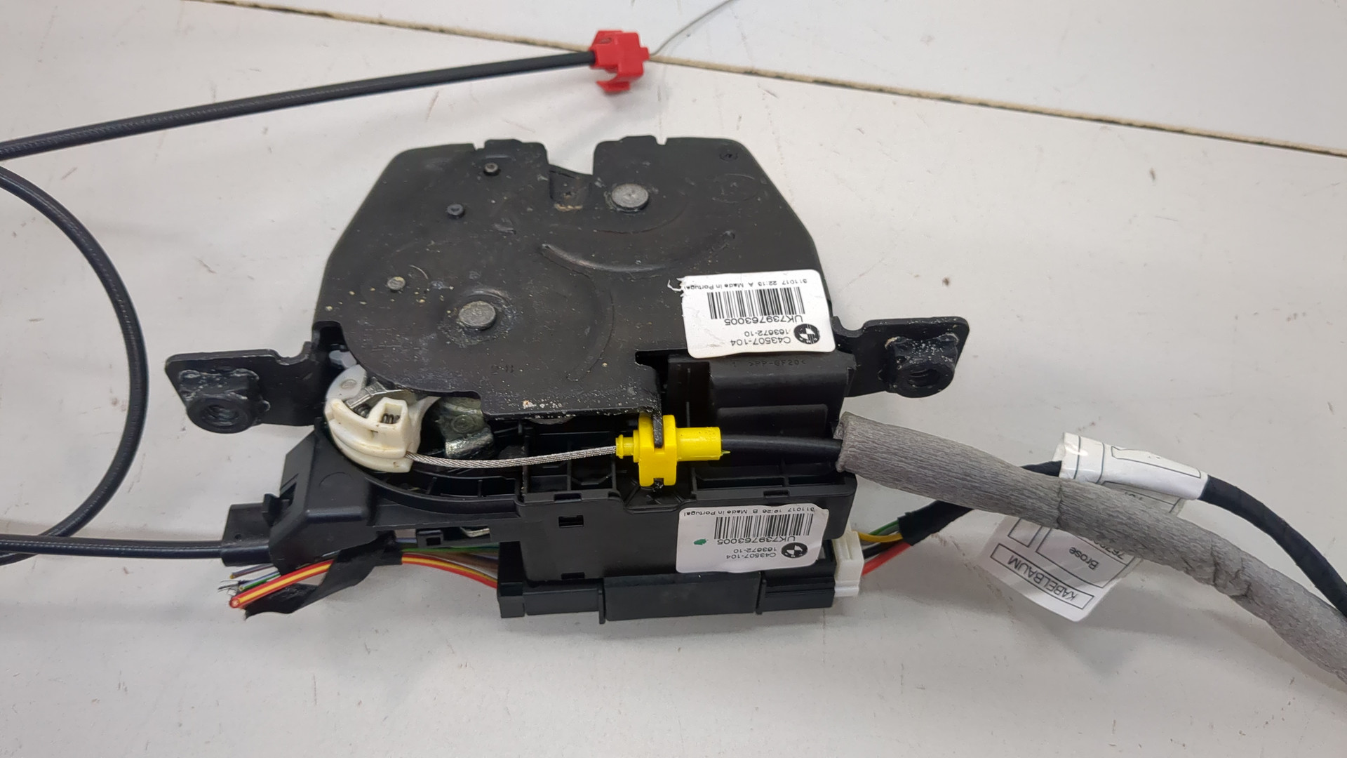 Замок багажника