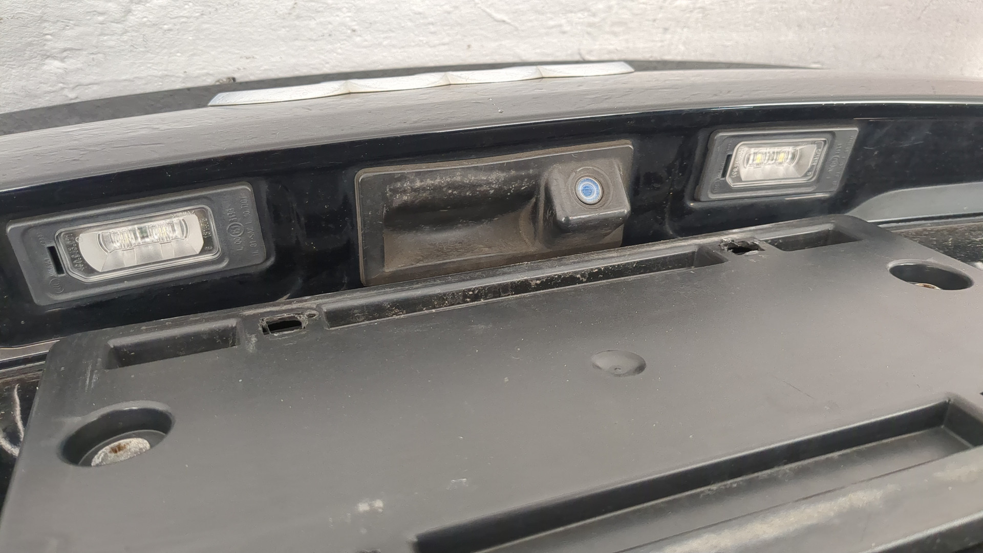 Дверь багажника