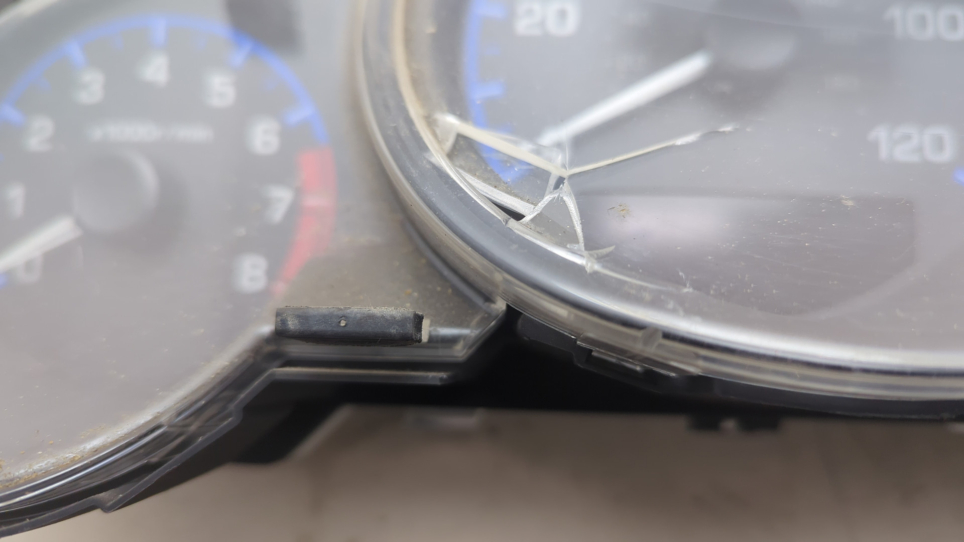 Панель приборов