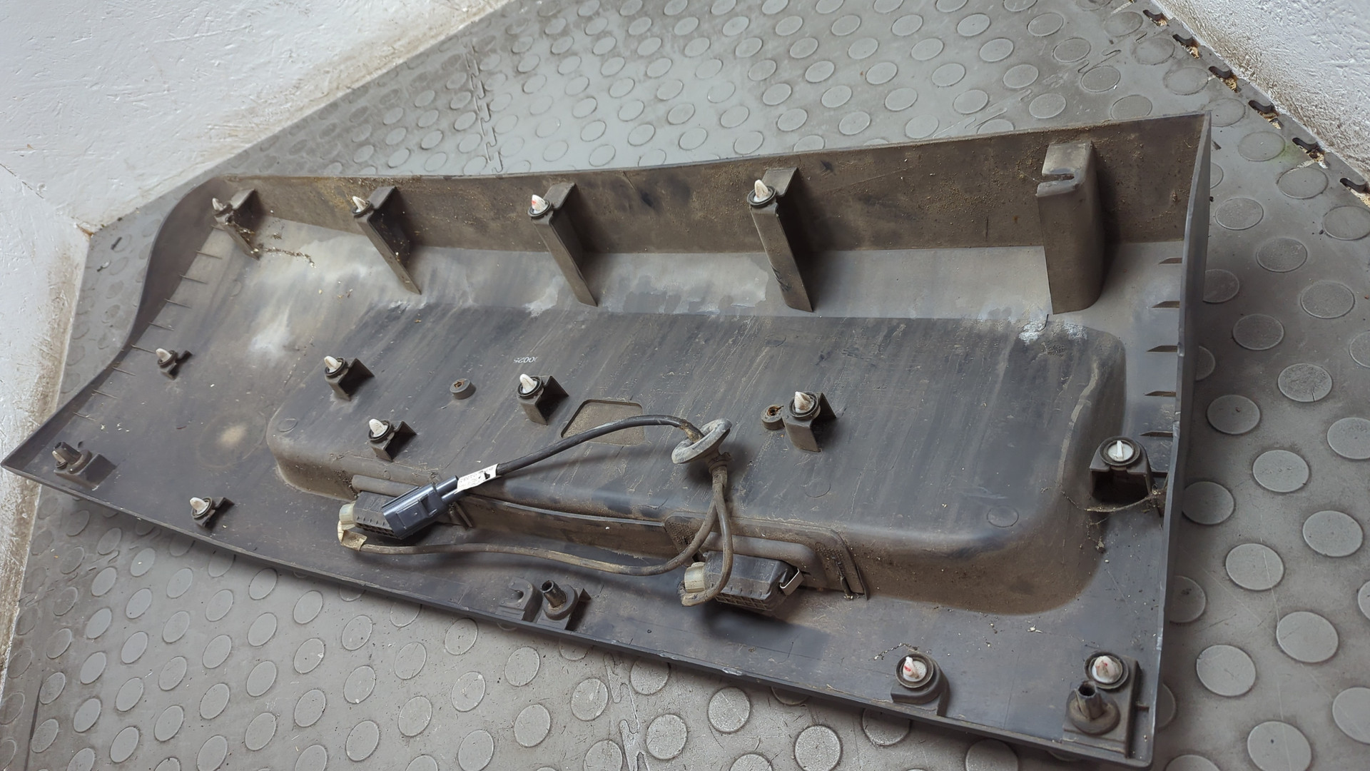 Фонарь подсветки номера