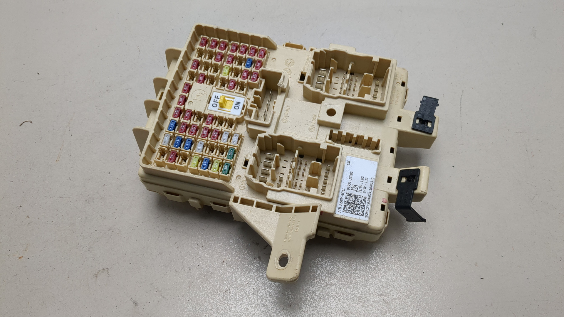 Блок предохранителей