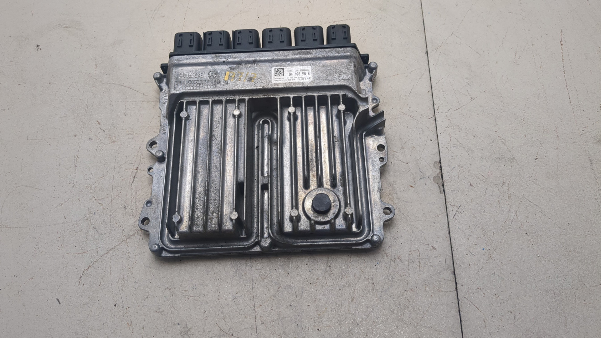 Блок управления двигателем