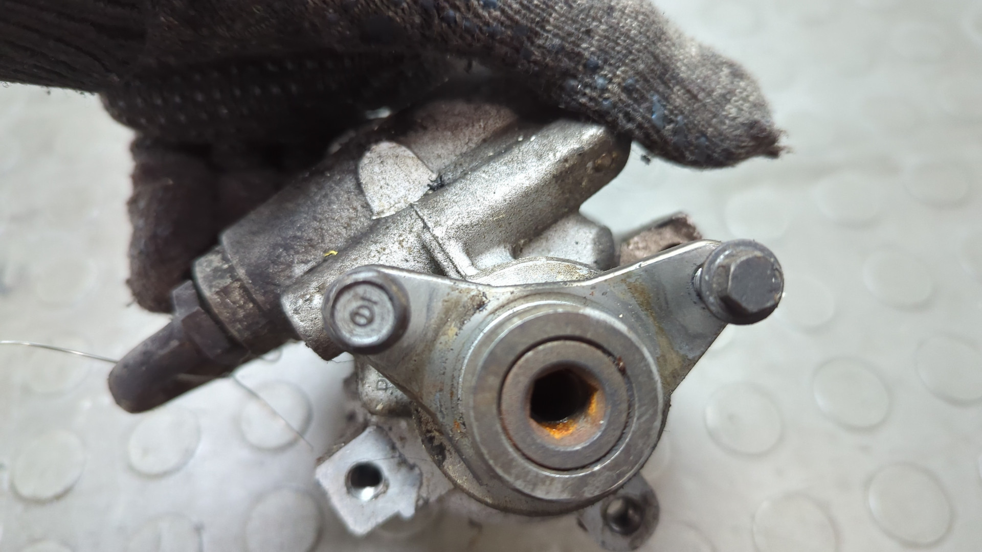 Насос ГУР (гидроусилитель руля)