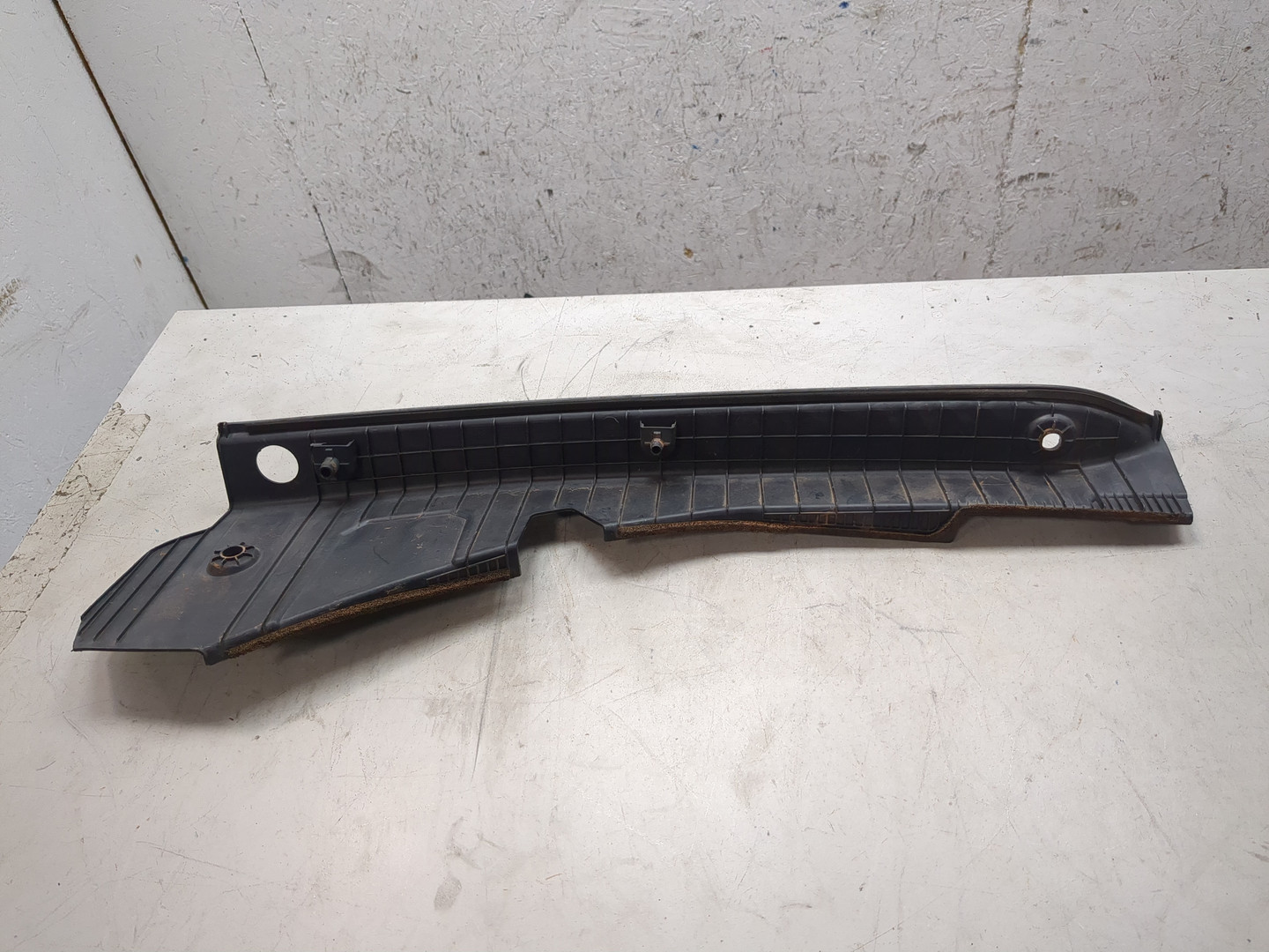 Локер передний левый