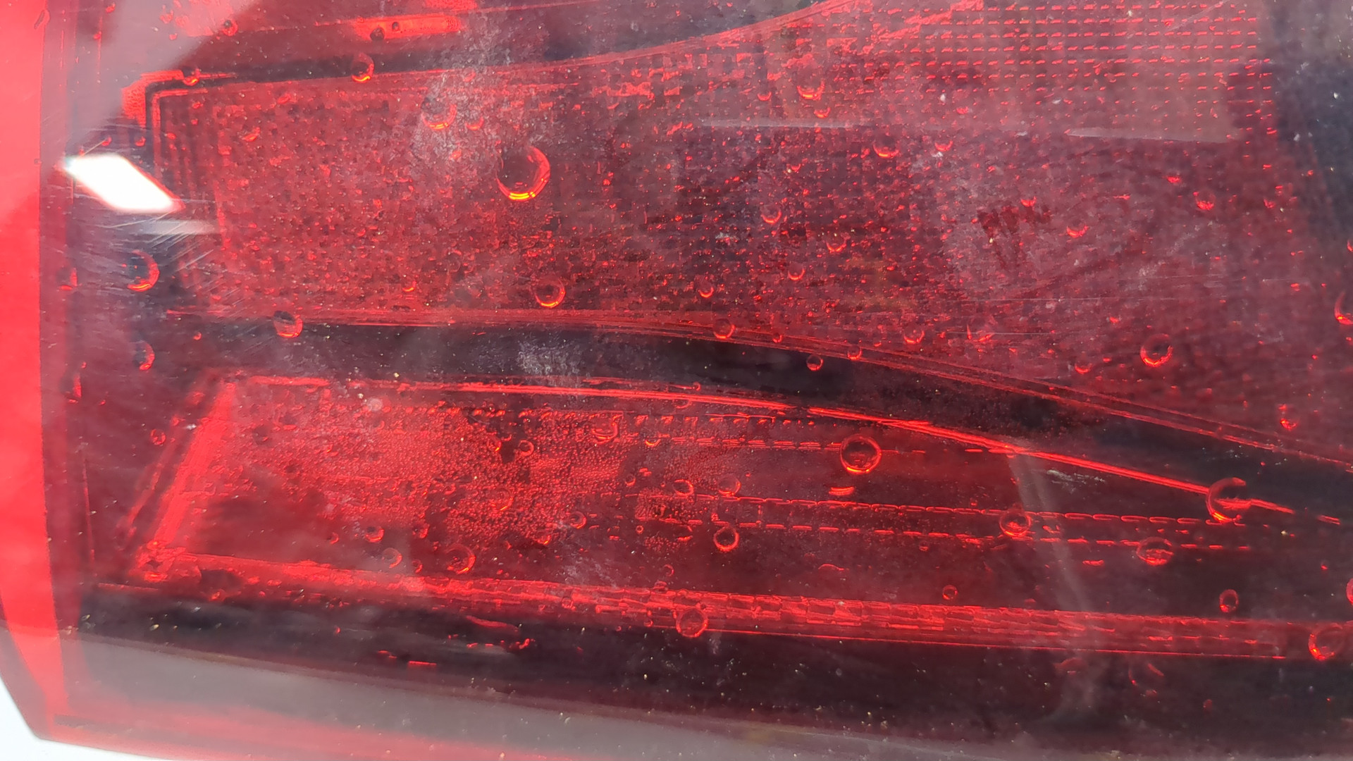 Фонарь задний правый