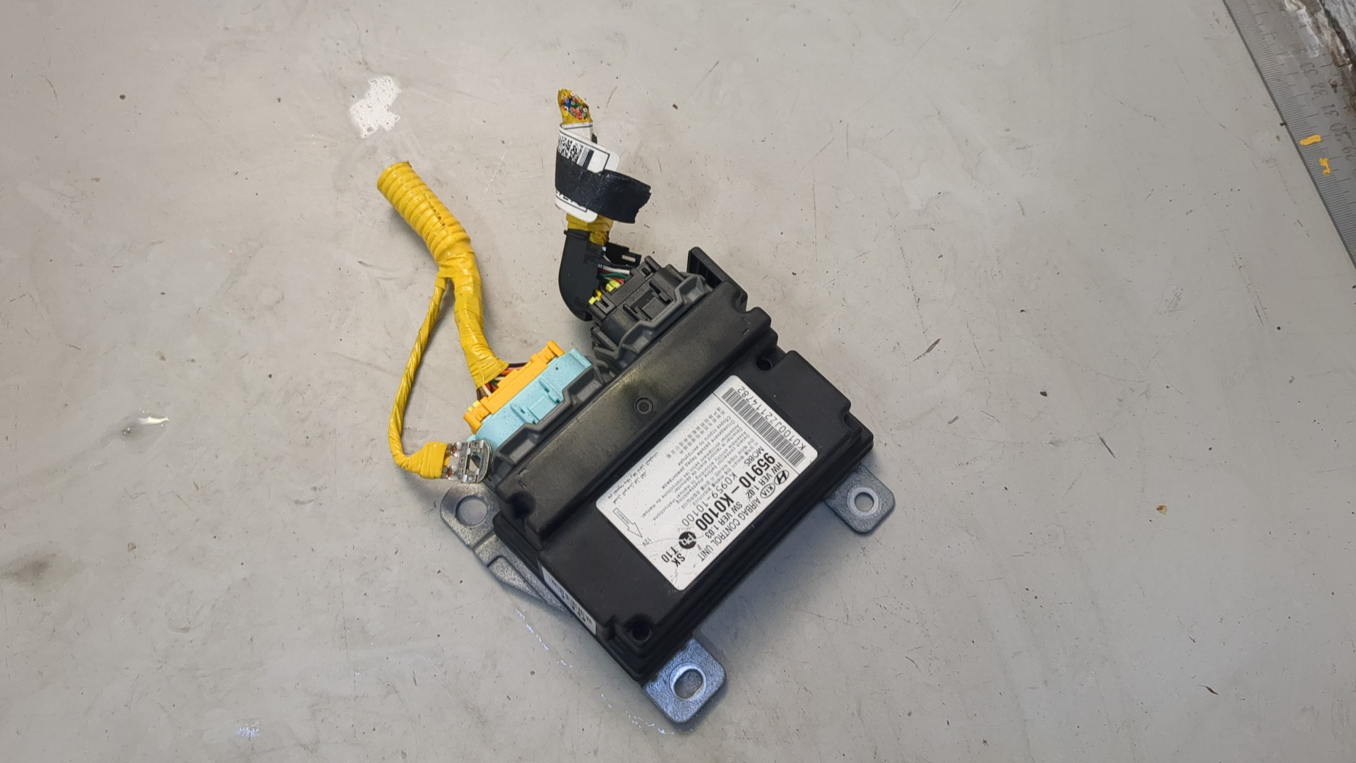 Блок управления подушек безопасности (AIR BAG)