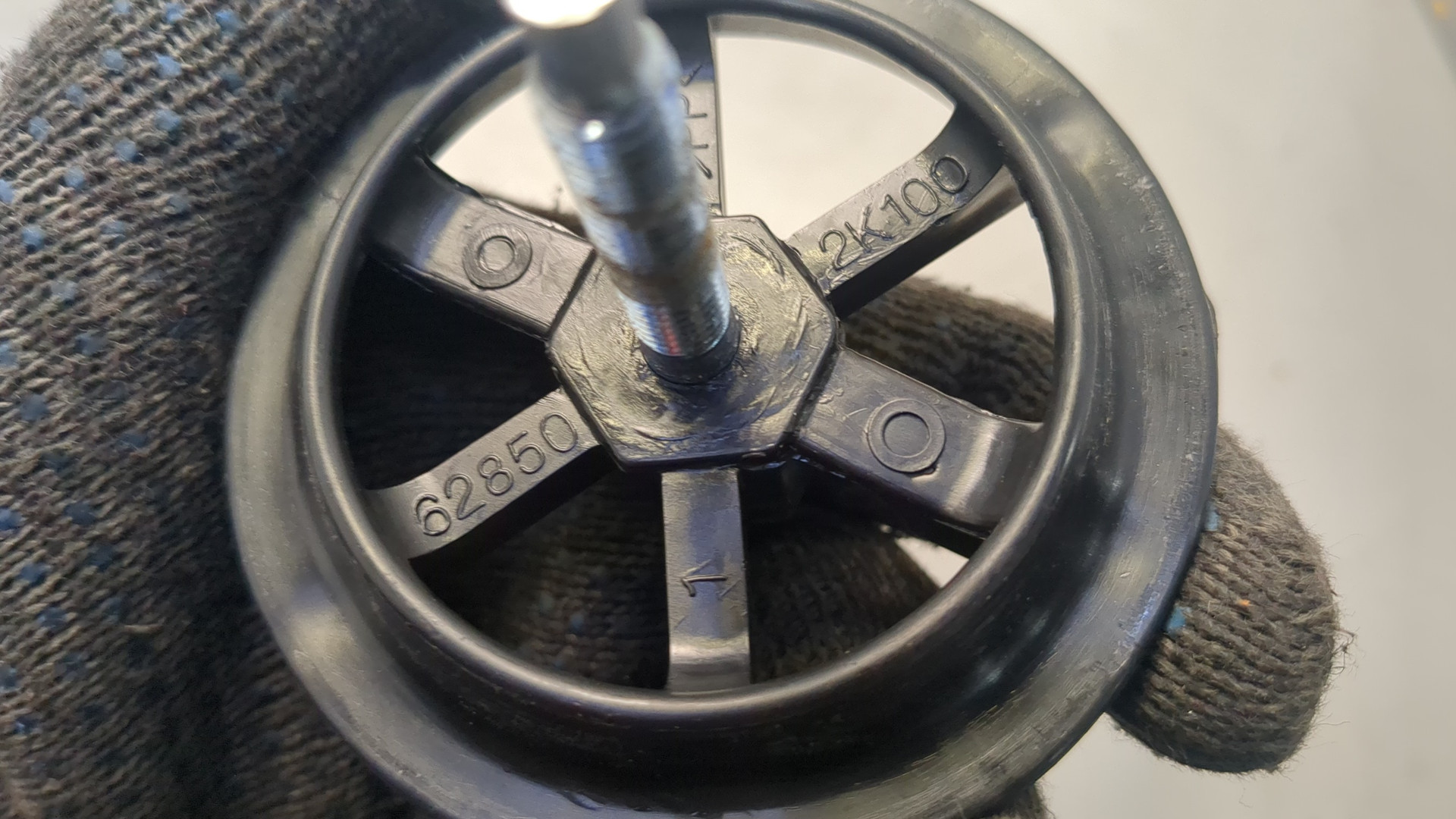 Кронштейн (сопут. товар)